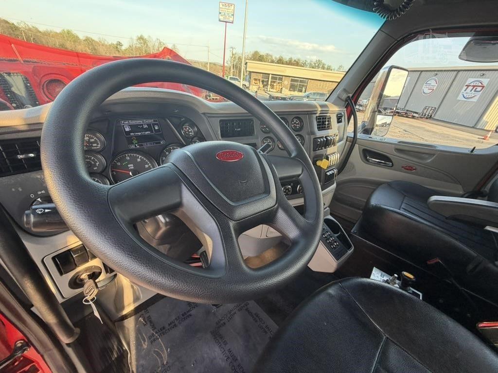 2022 PETERBILT 567 photo 60