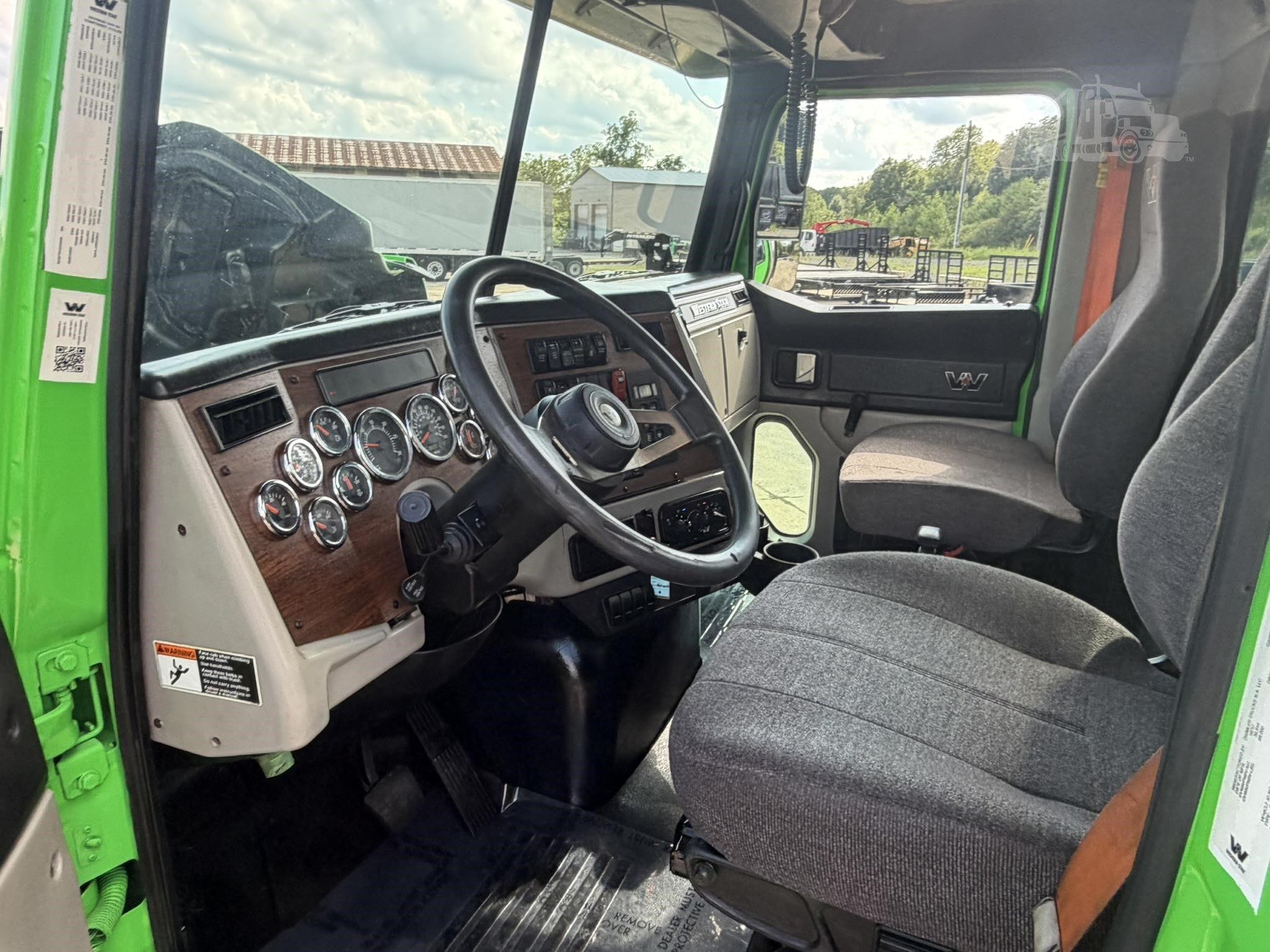 2018 WESTERN STAR 4700 photo 50