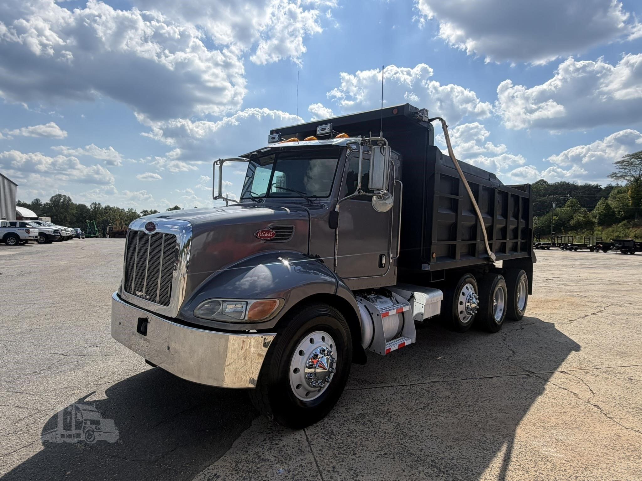 2007 PETERBILT 340 photo 9