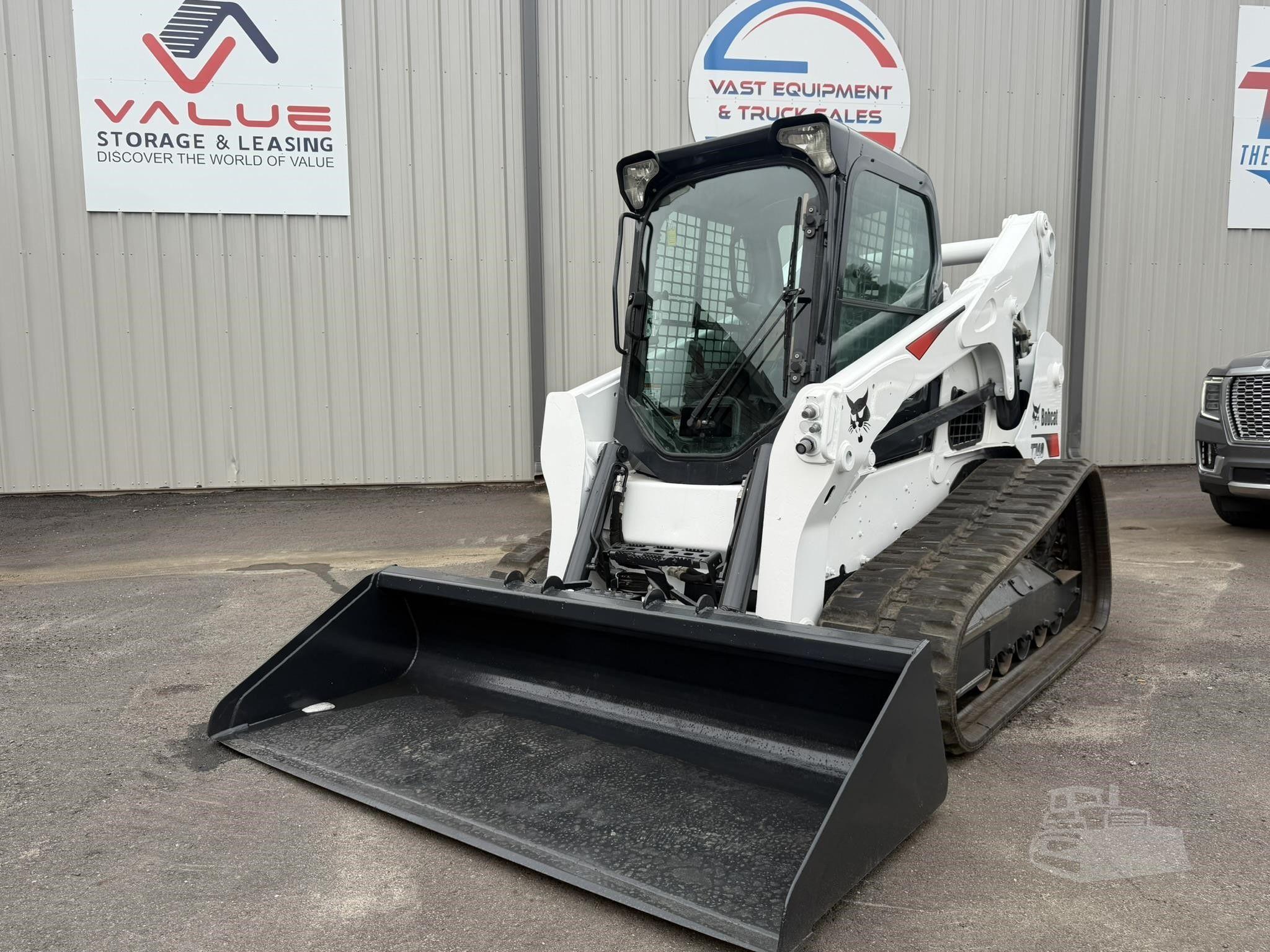 2018 BOBCAT T740 photo 3