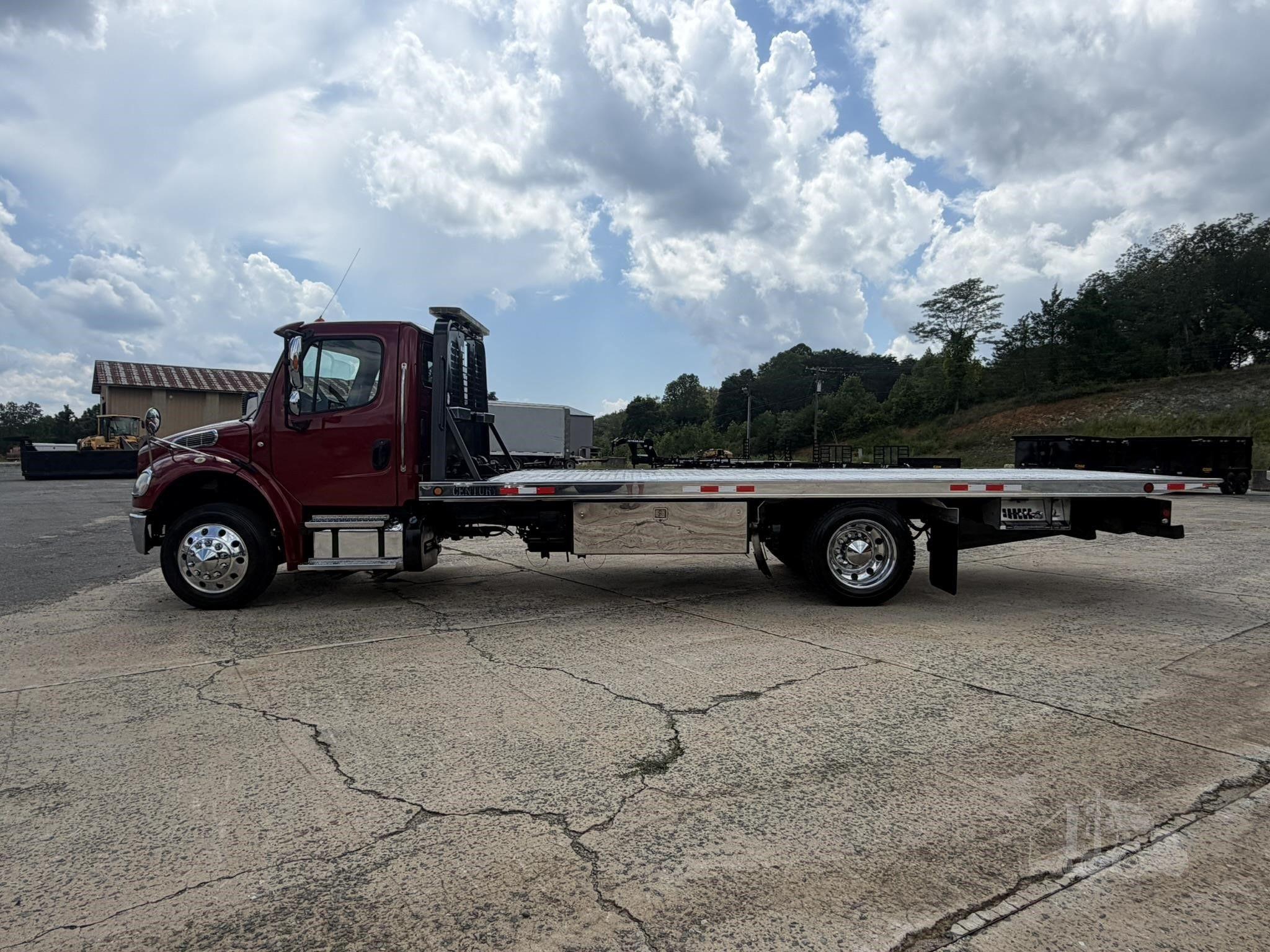 2018 FREIGHTLINER BUSINESS CLASS M2 106 photo 29
