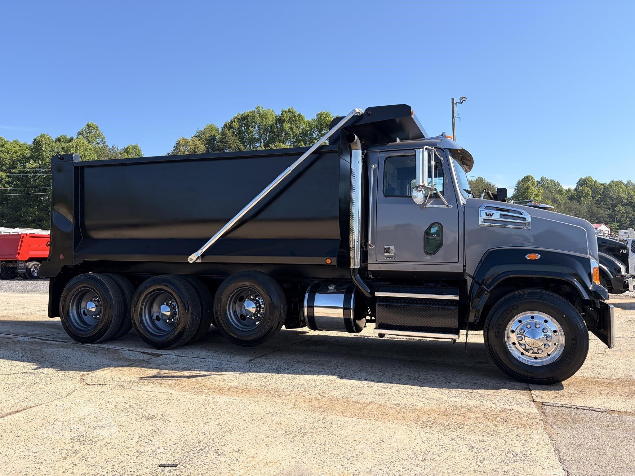 2016 WESTERN STAR 4700 photo 16