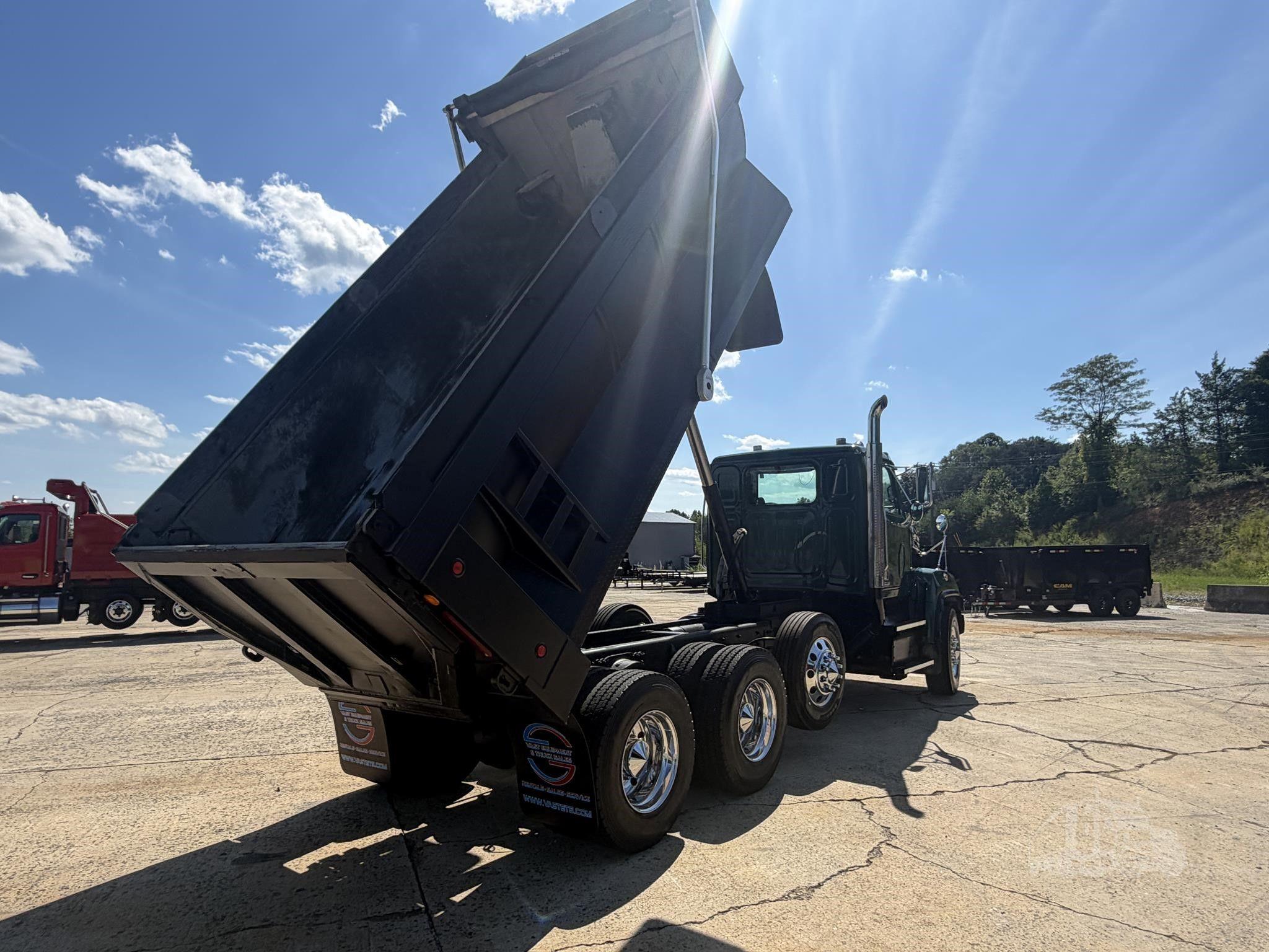 2016 WESTERN STAR 4700 photo 38