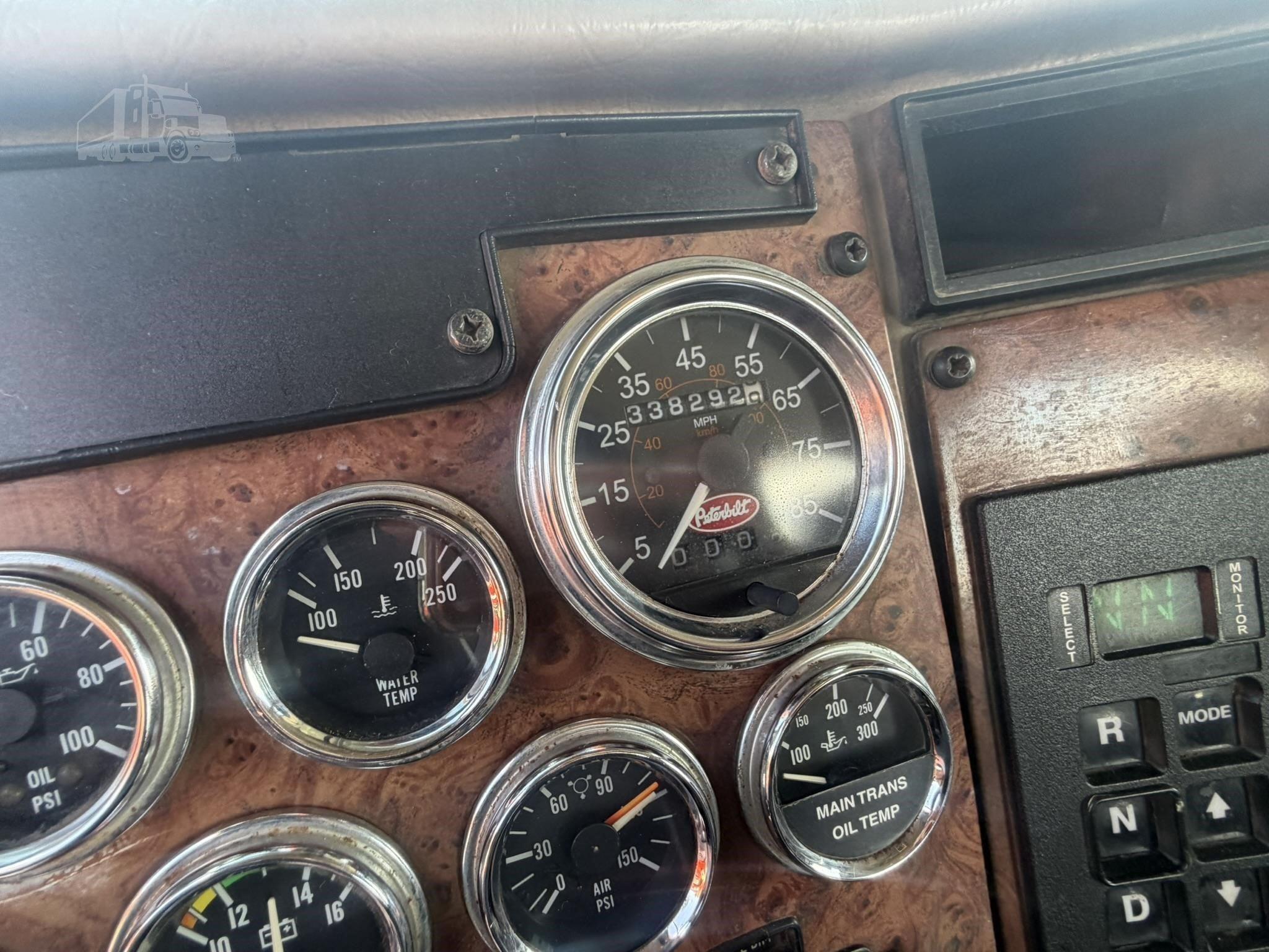 2007 PETERBILT 340 photo 54