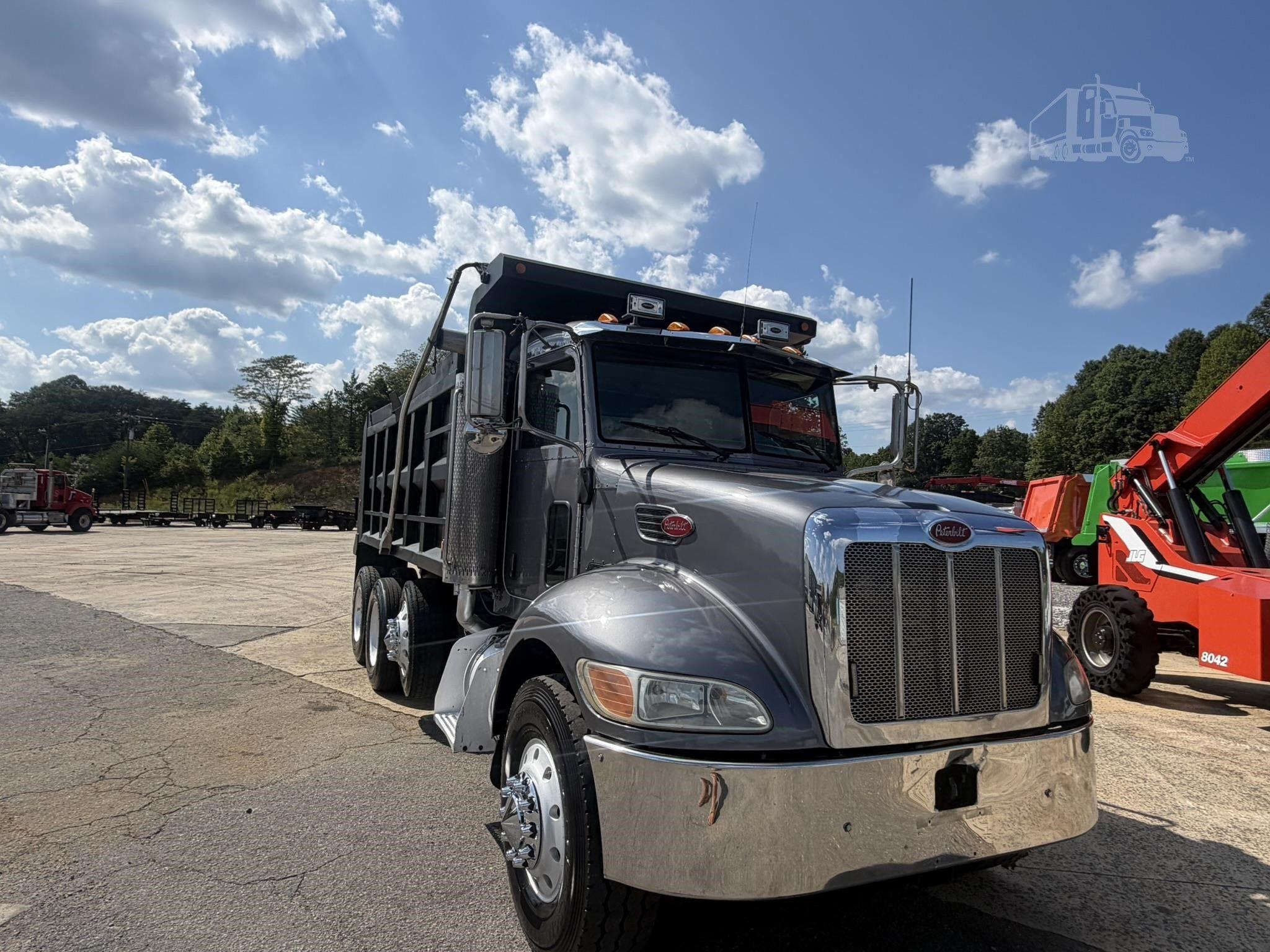 2007 PETERBILT 340 photo 22