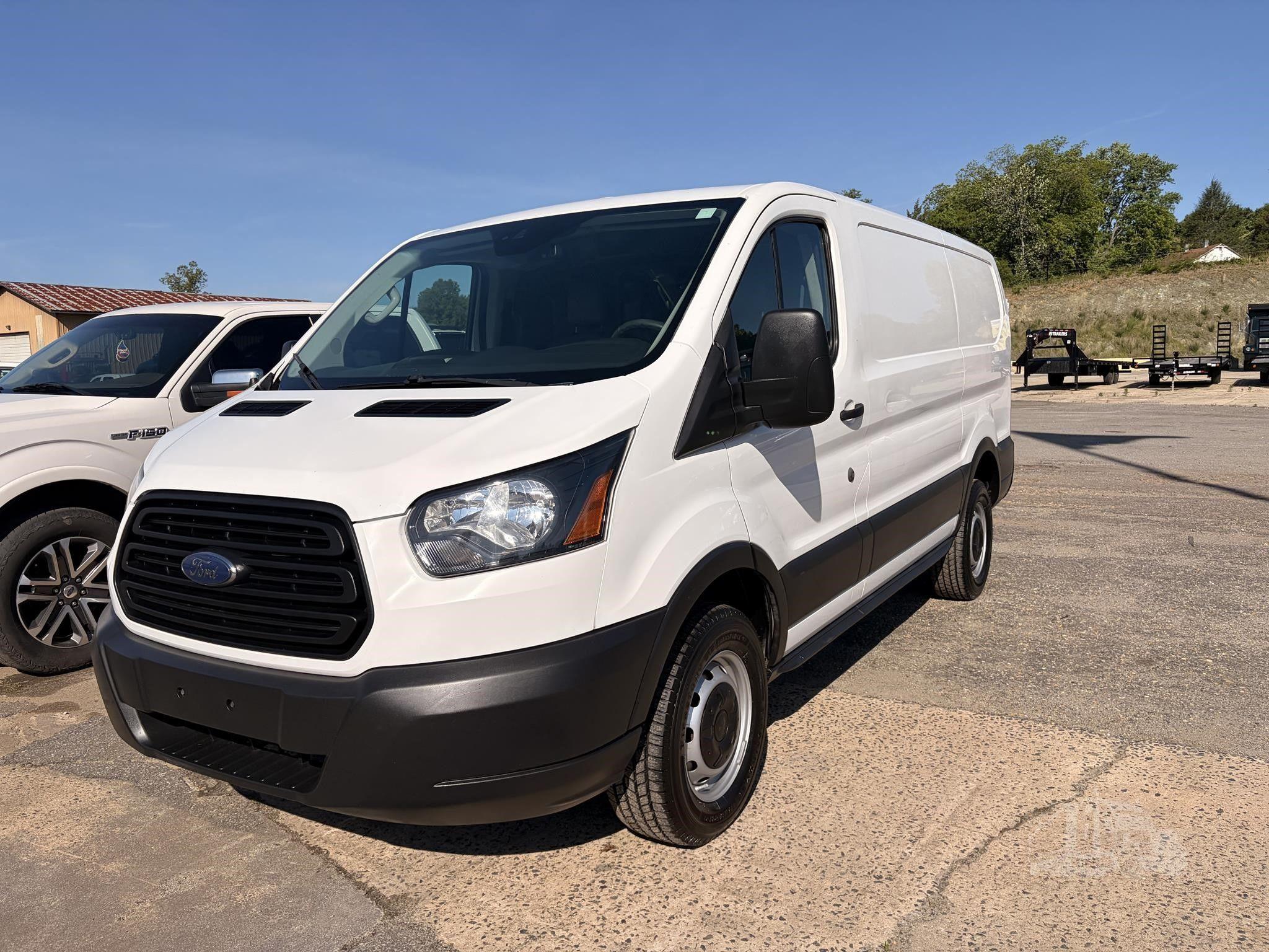2018 FORD TRANSIT photo 4