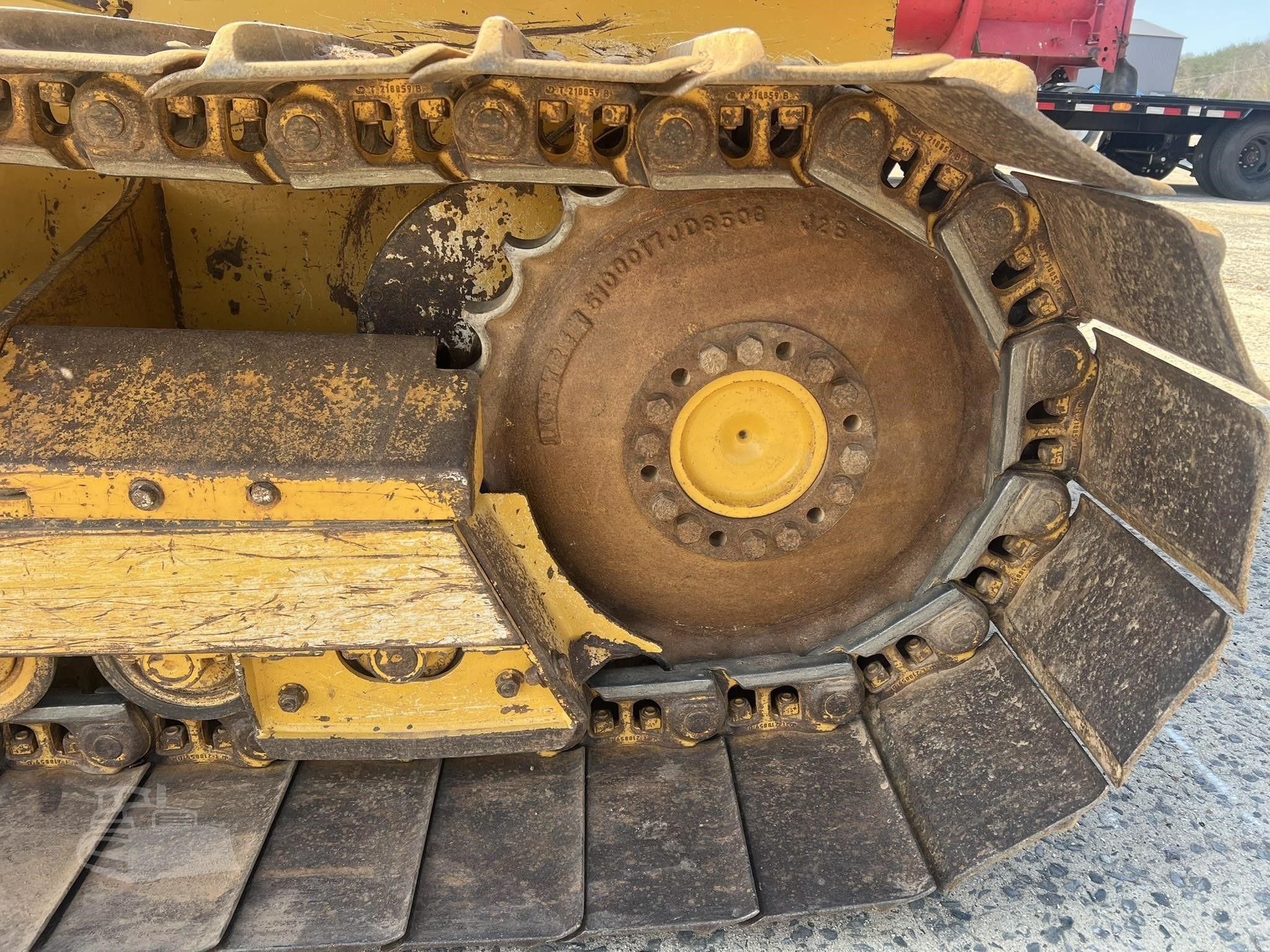 2017 DEERE 650K LGP photo 9