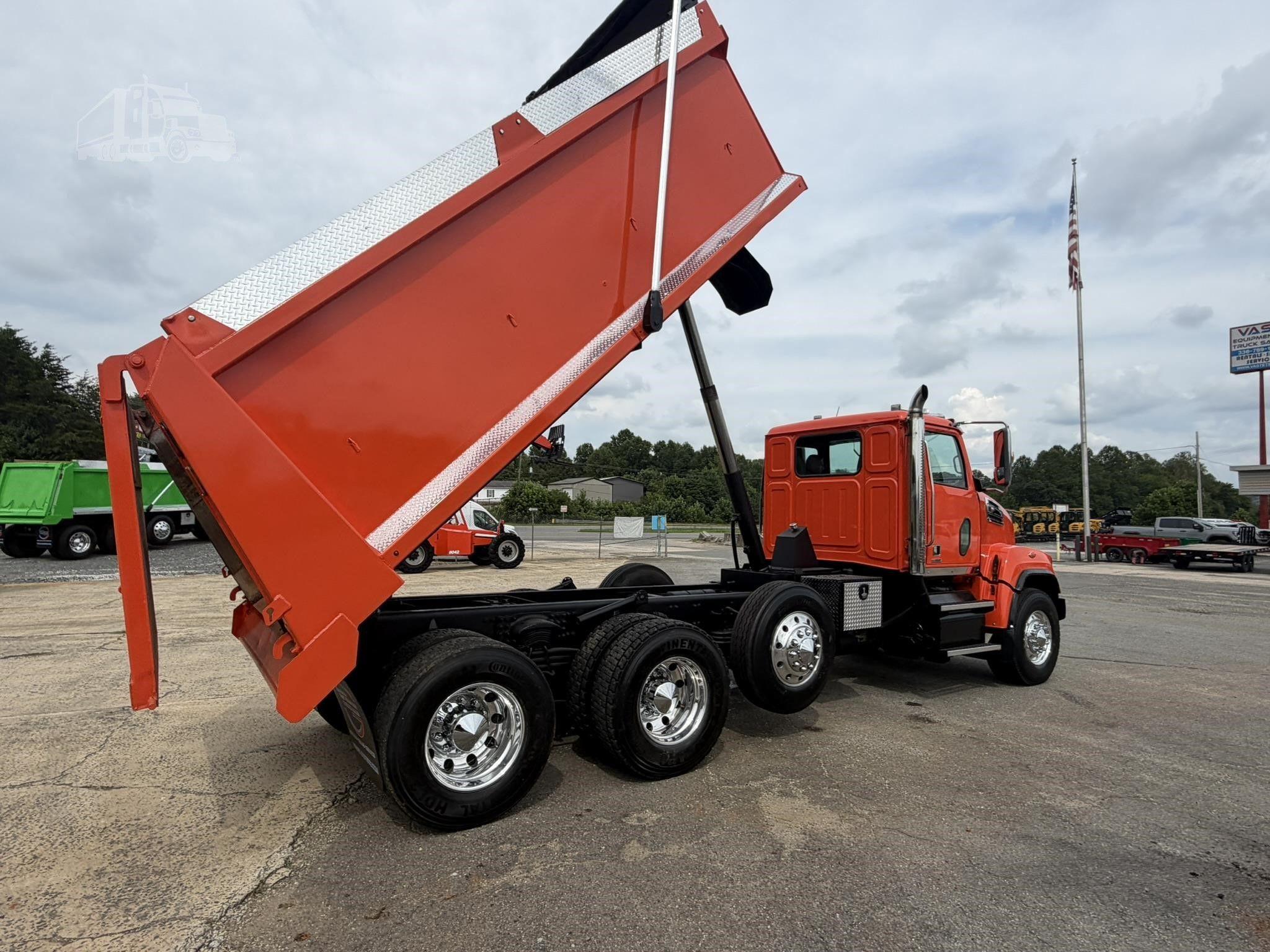2018 WESTERN STAR 4700 photo 8