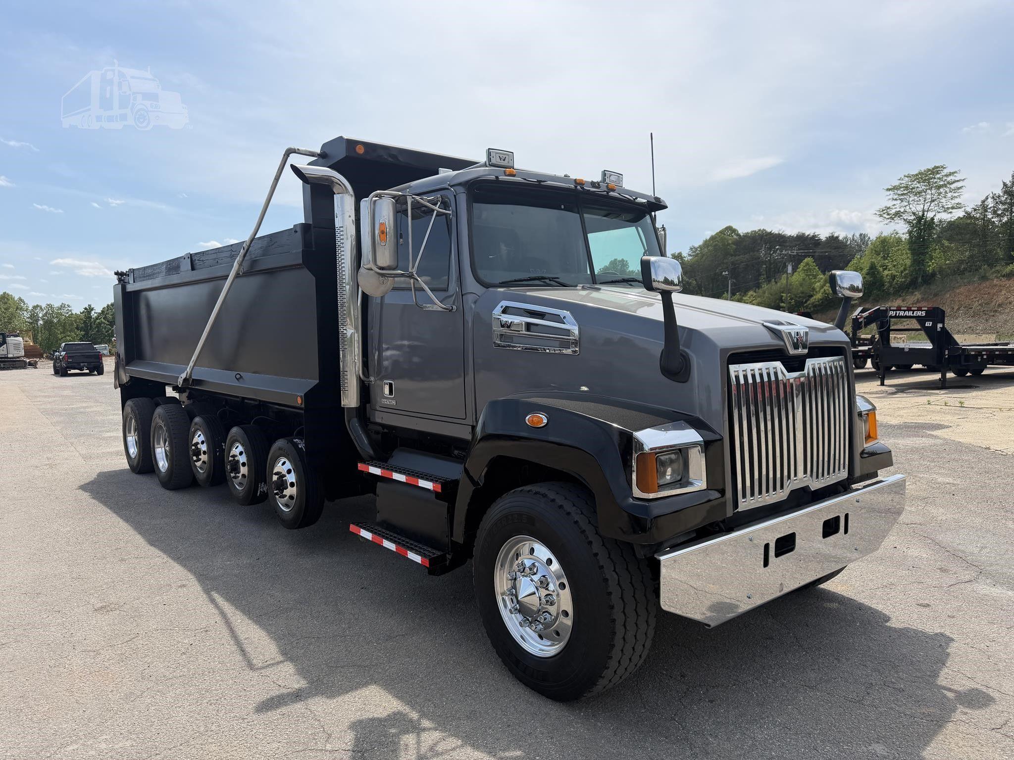 2015 WESTERN STAR 4700 photo 24
