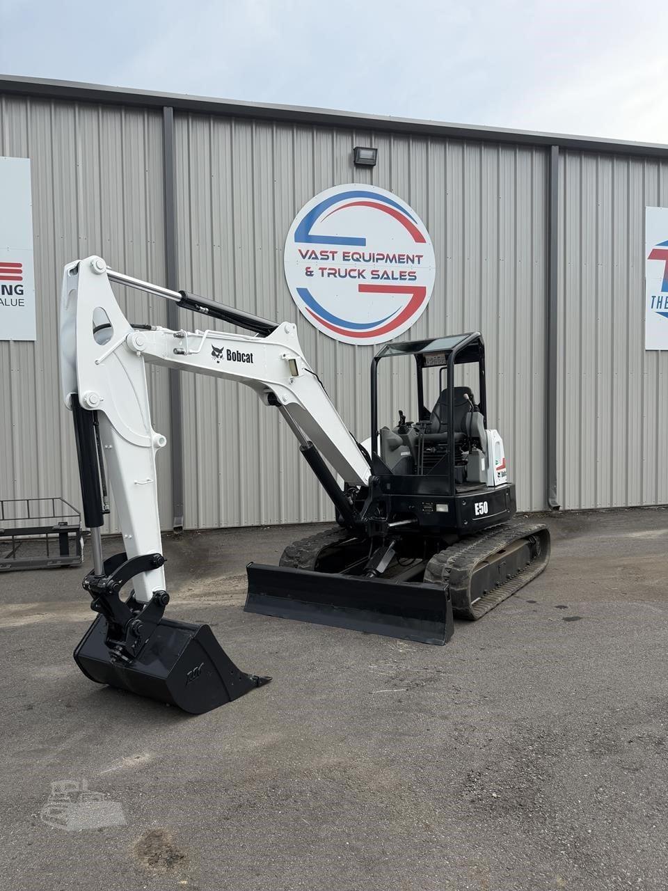 2019 BOBCAT E50