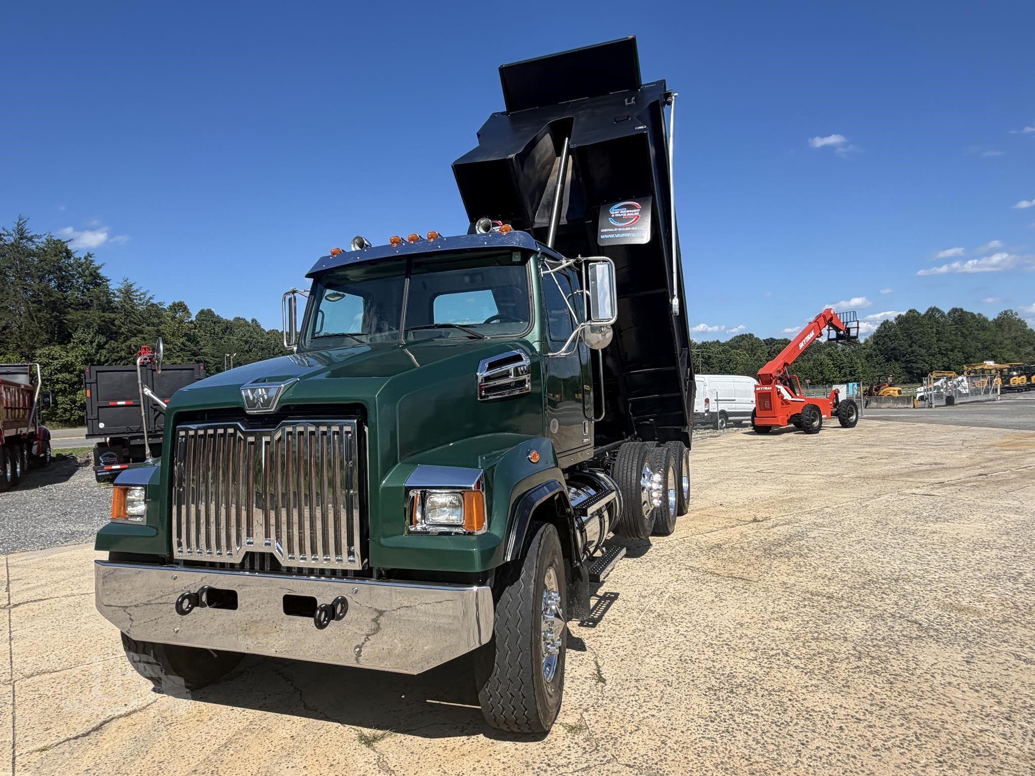 2016 WESTERN STAR 4700 photo 47