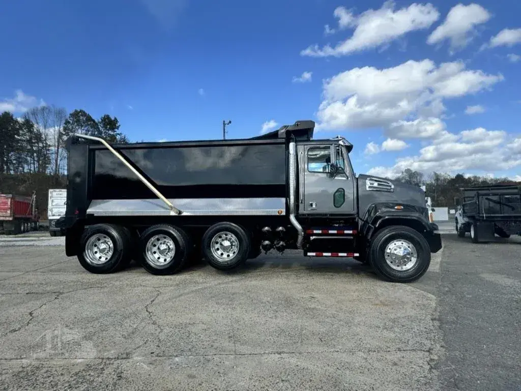 2018 WESTERN STAR 4700 photo 23