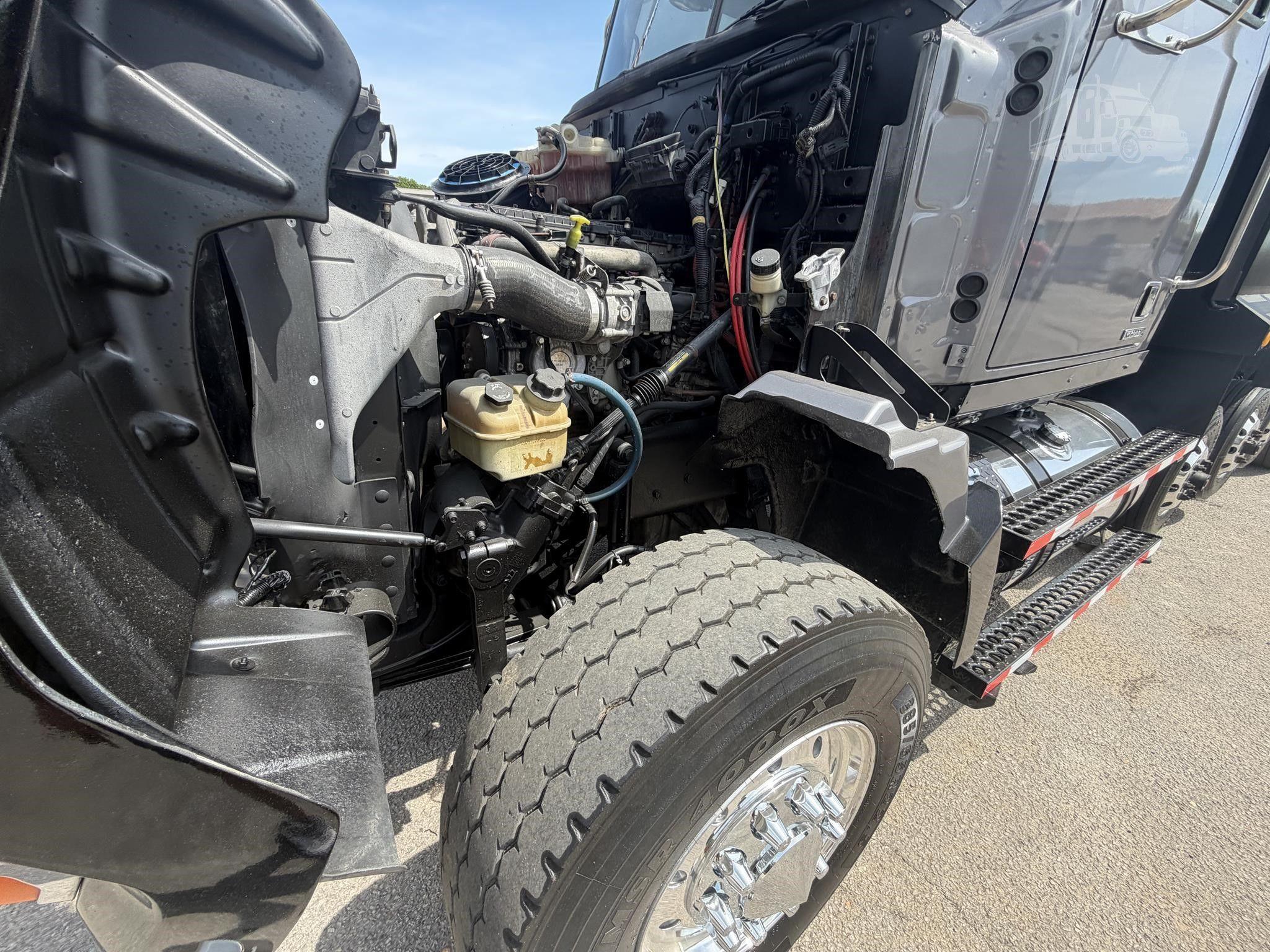 2015 WESTERN STAR 4700 photo 48