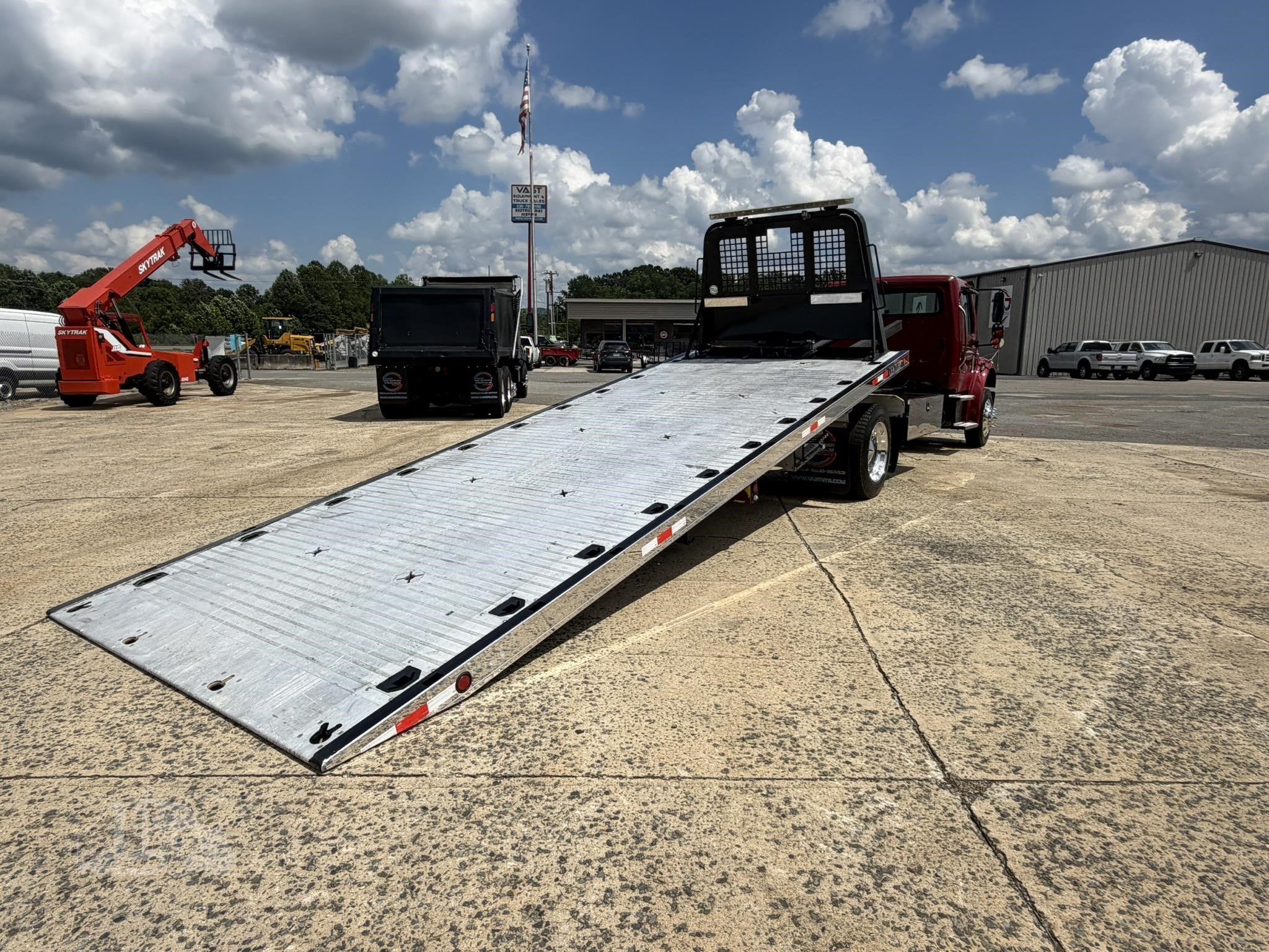 2018 FREIGHTLINER BUSINESS CLASS M2 106 photo 43
