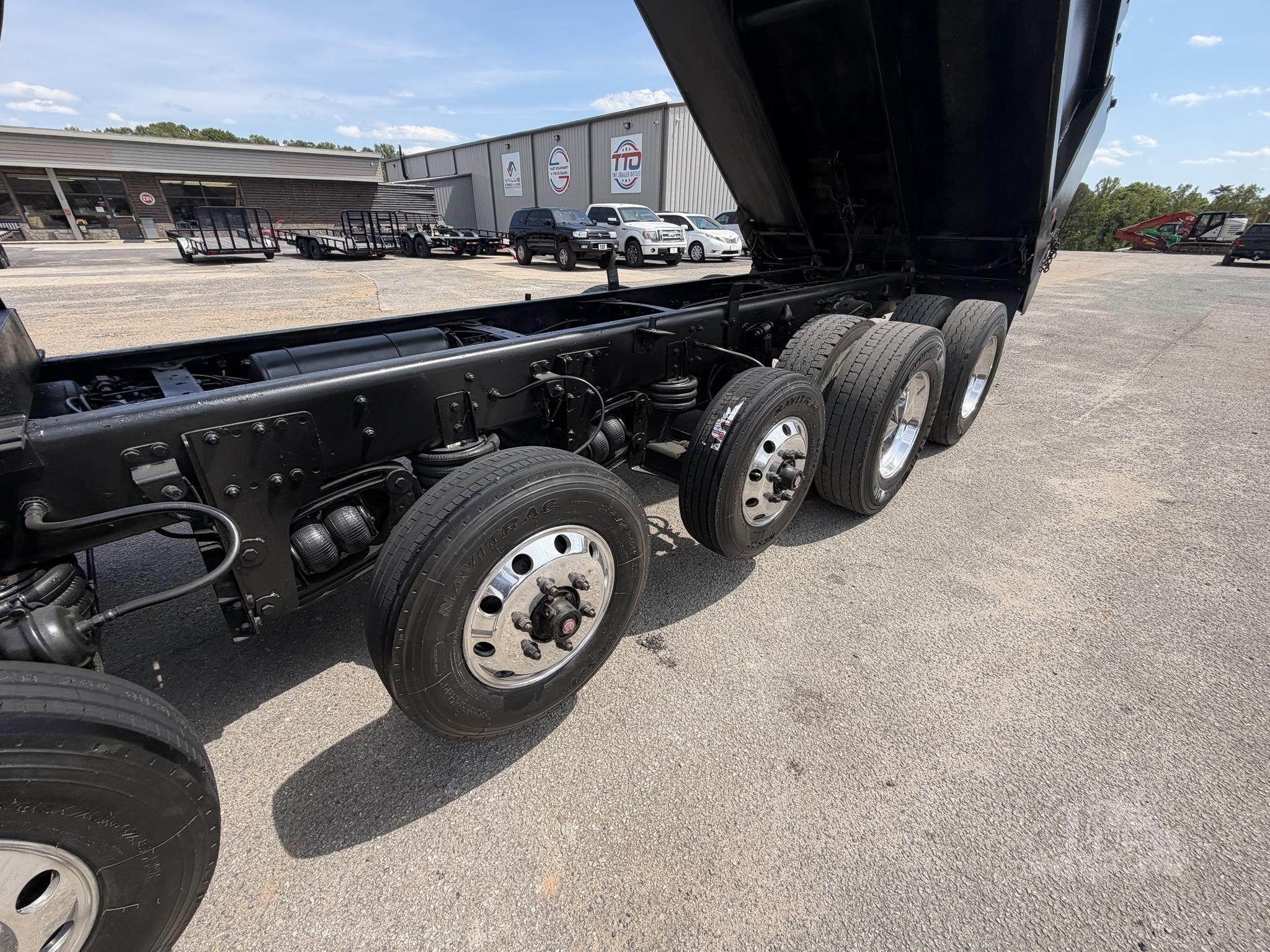 2015 WESTERN STAR 4700 photo 41