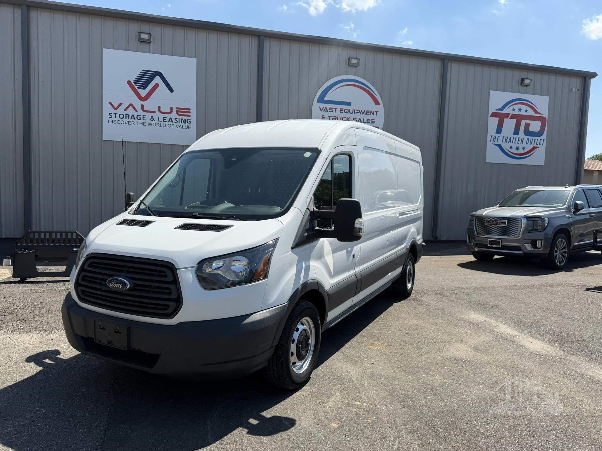 2018 FORD TRANSIT photo 3