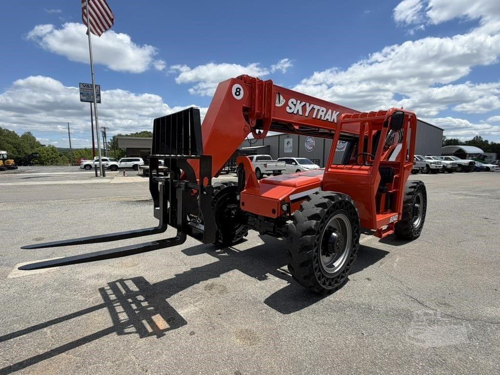 2015 SKY TRAK 8042 photo 7