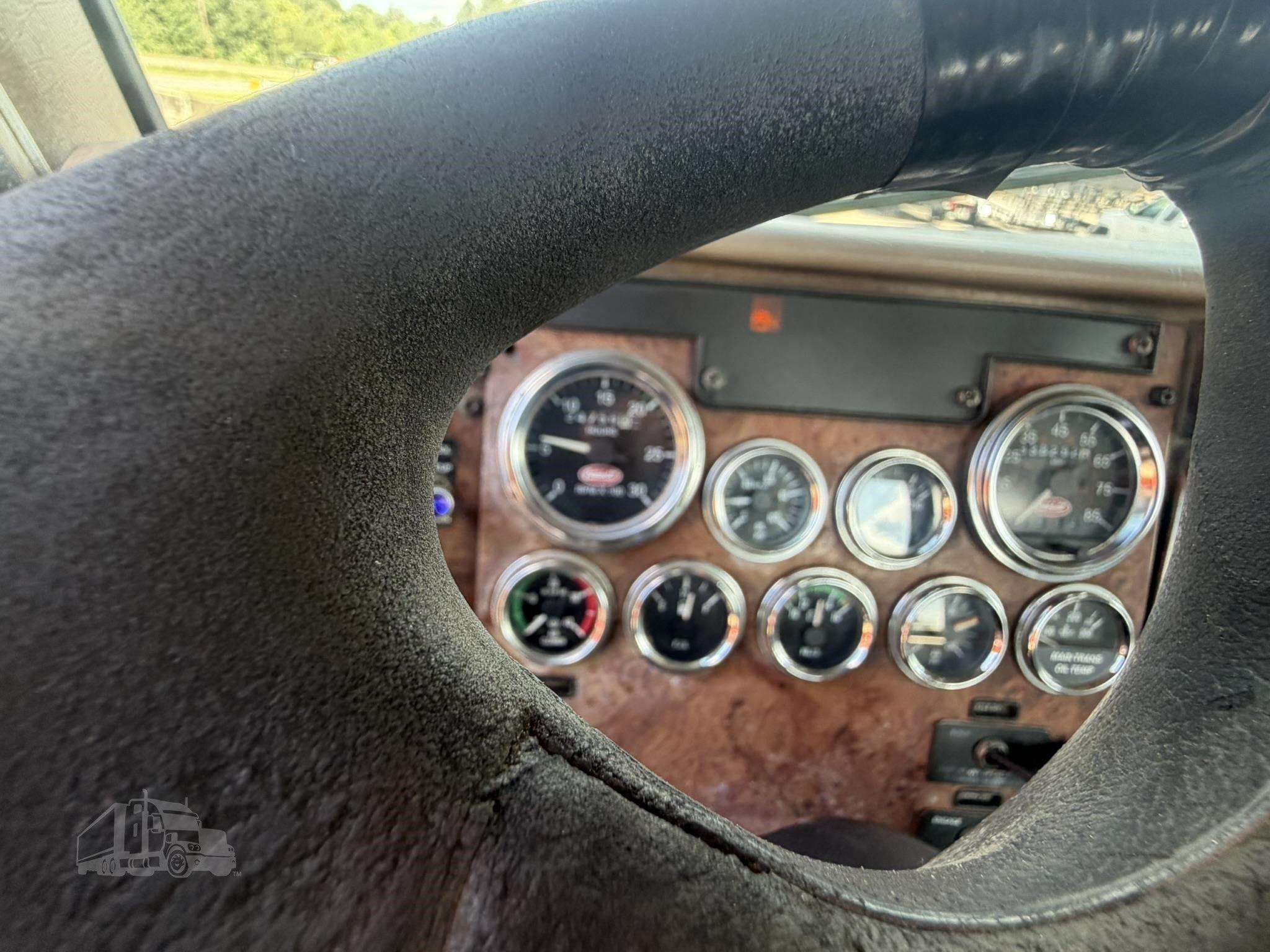 2007 PETERBILT 340 photo 56