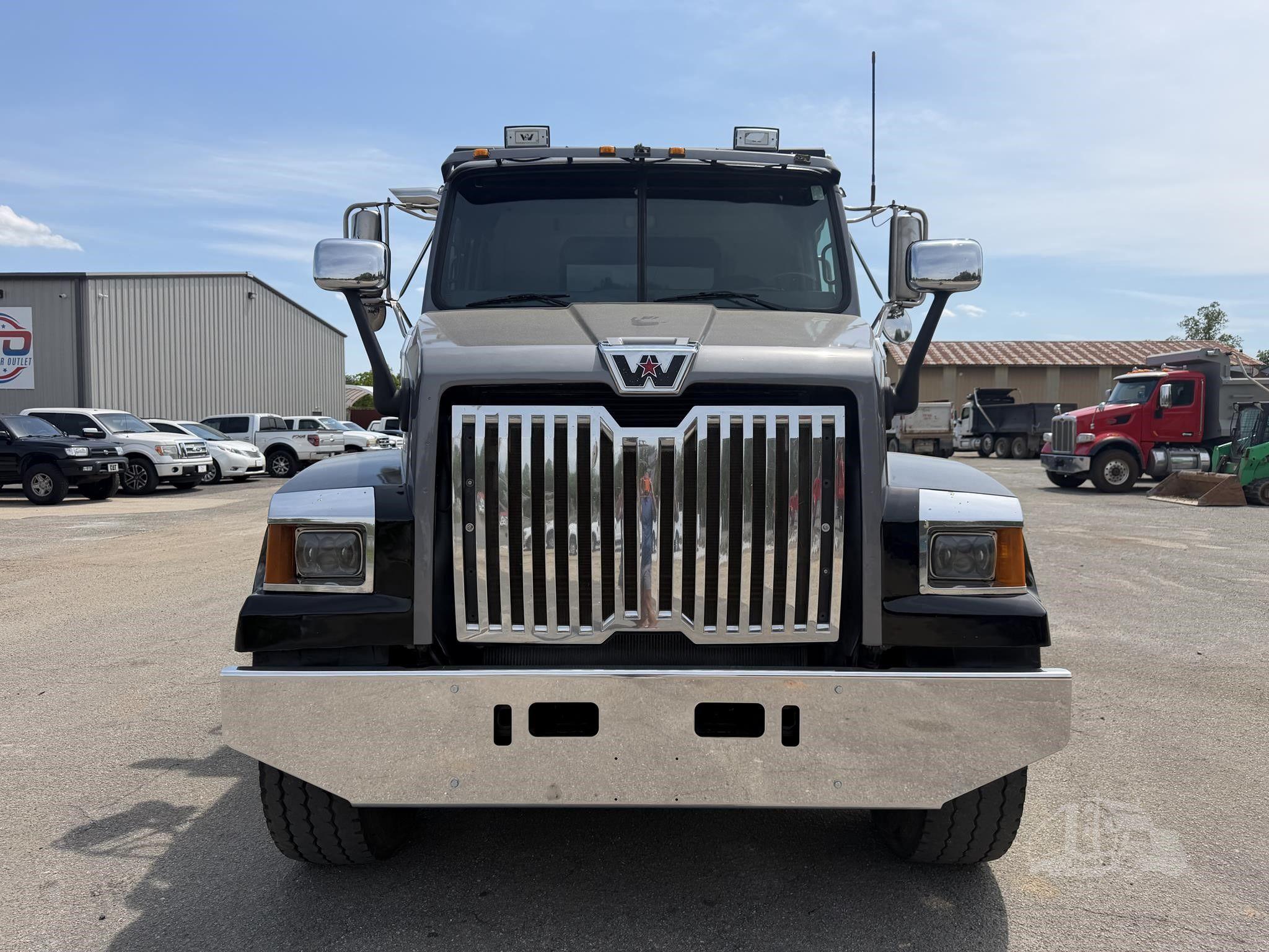 2015 WESTERN STAR 4700 photo 22