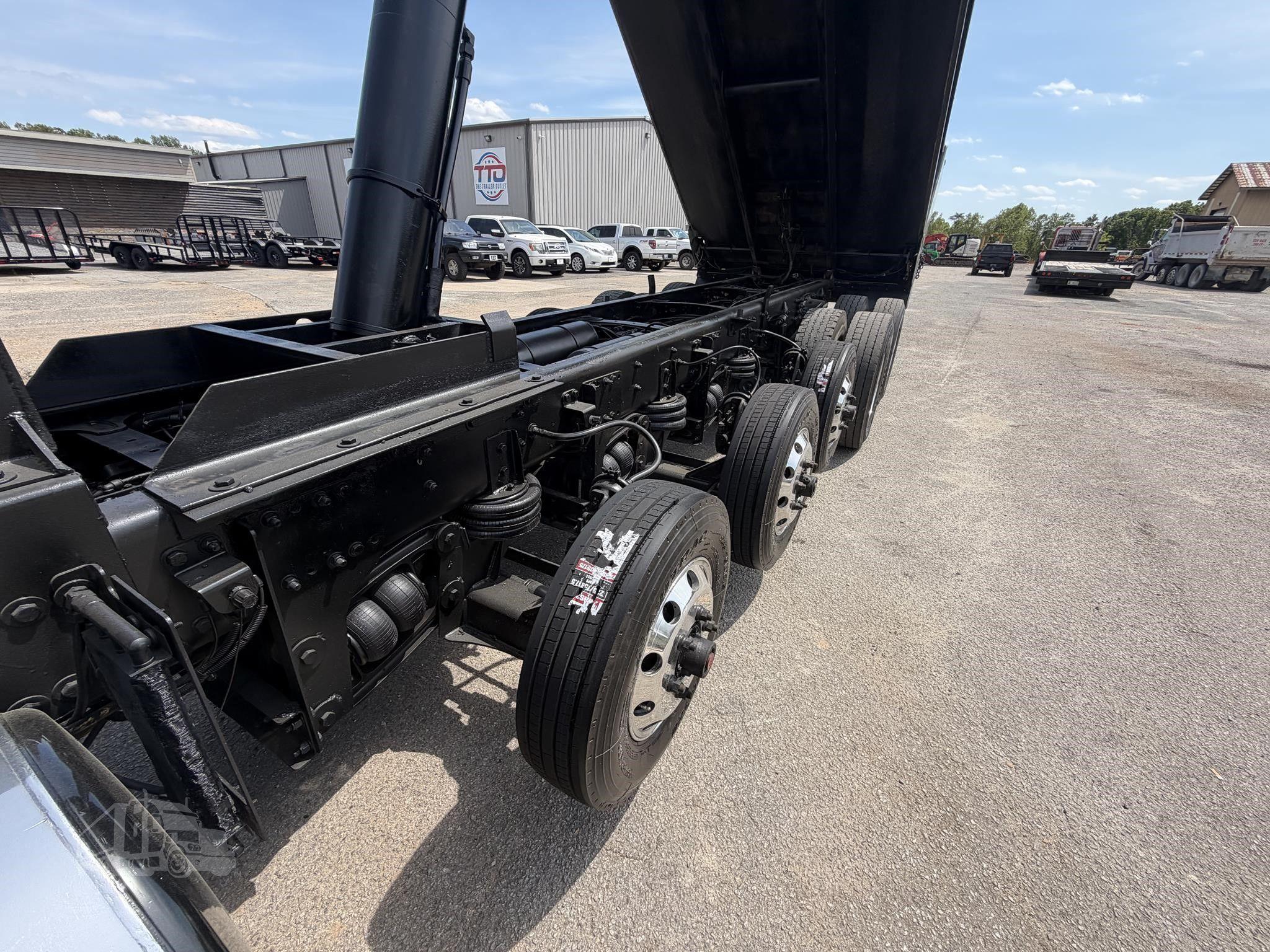 2015 WESTERN STAR 4700 photo 40
