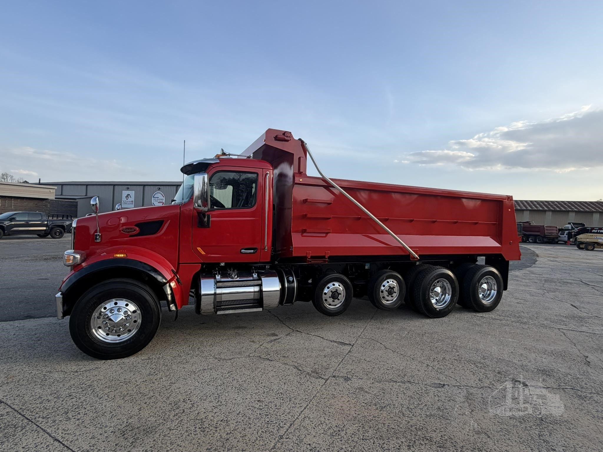 2022 PETERBILT 567 photo 29