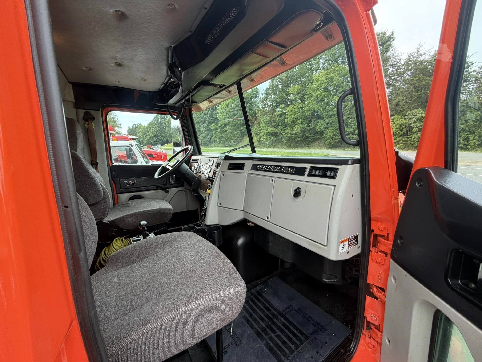 2018 WESTERN STAR 4700 photo 68
