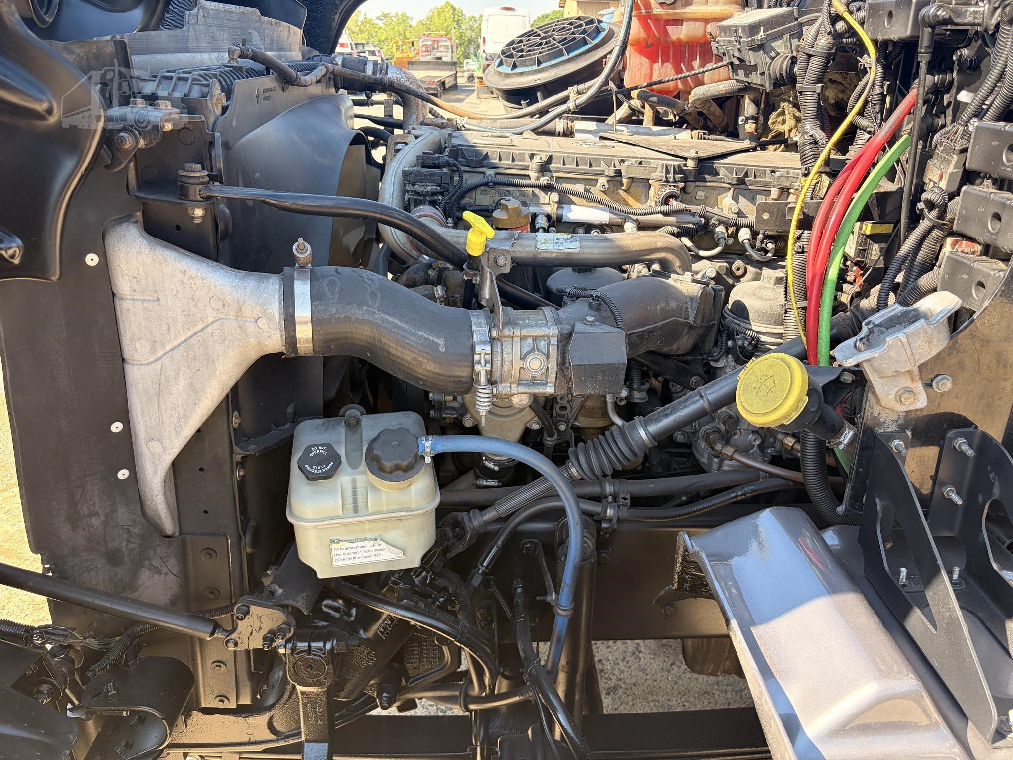 2016 WESTERN STAR 4700 photo 25