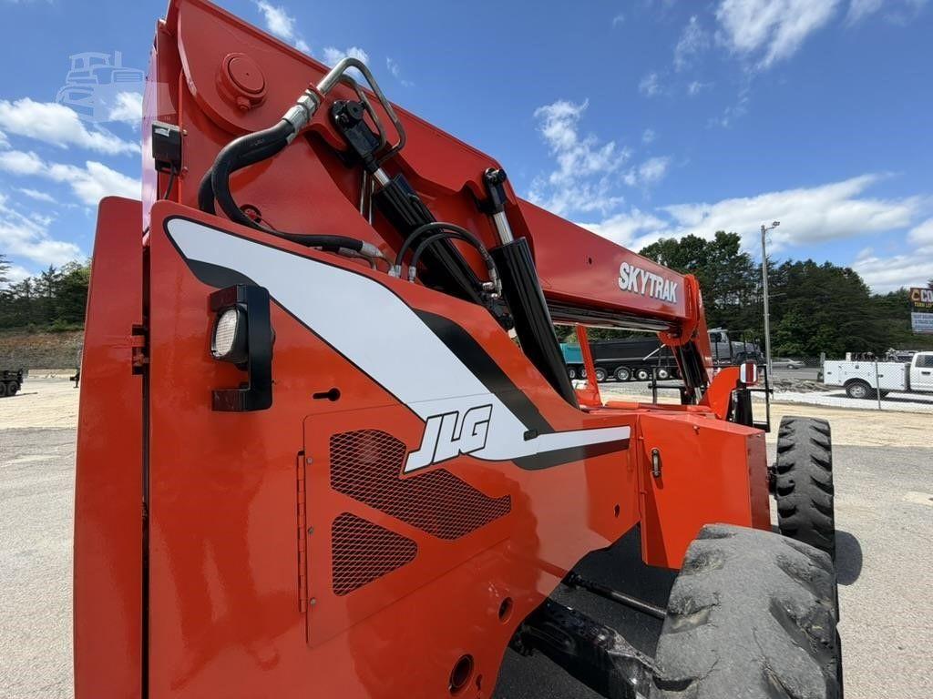 2015 SKY TRAK 8042 photo 13