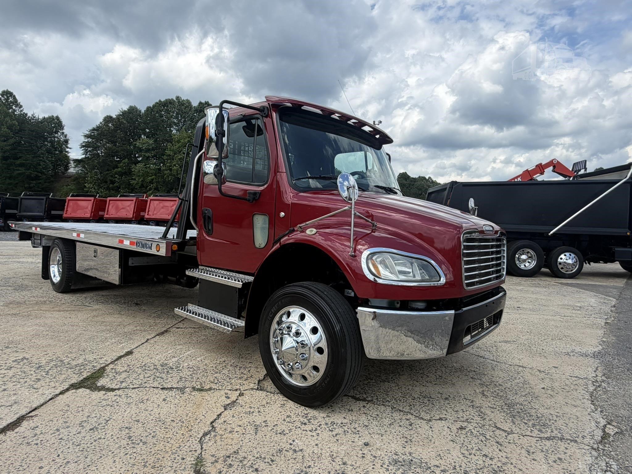 2018 FREIGHTLINER BUSINESS CLASS M2 106 photo 4