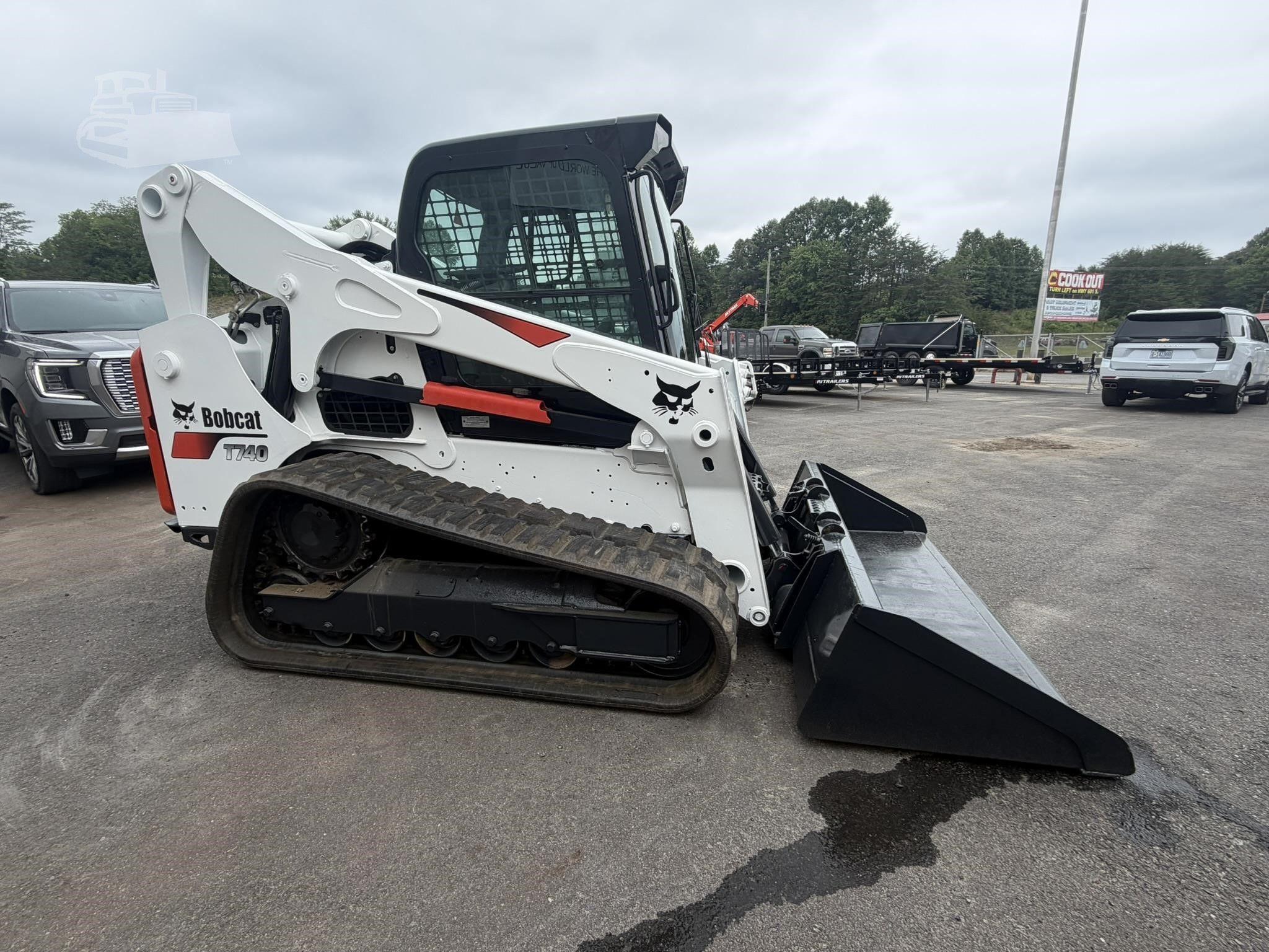 2018 BOBCAT T740 photo 16