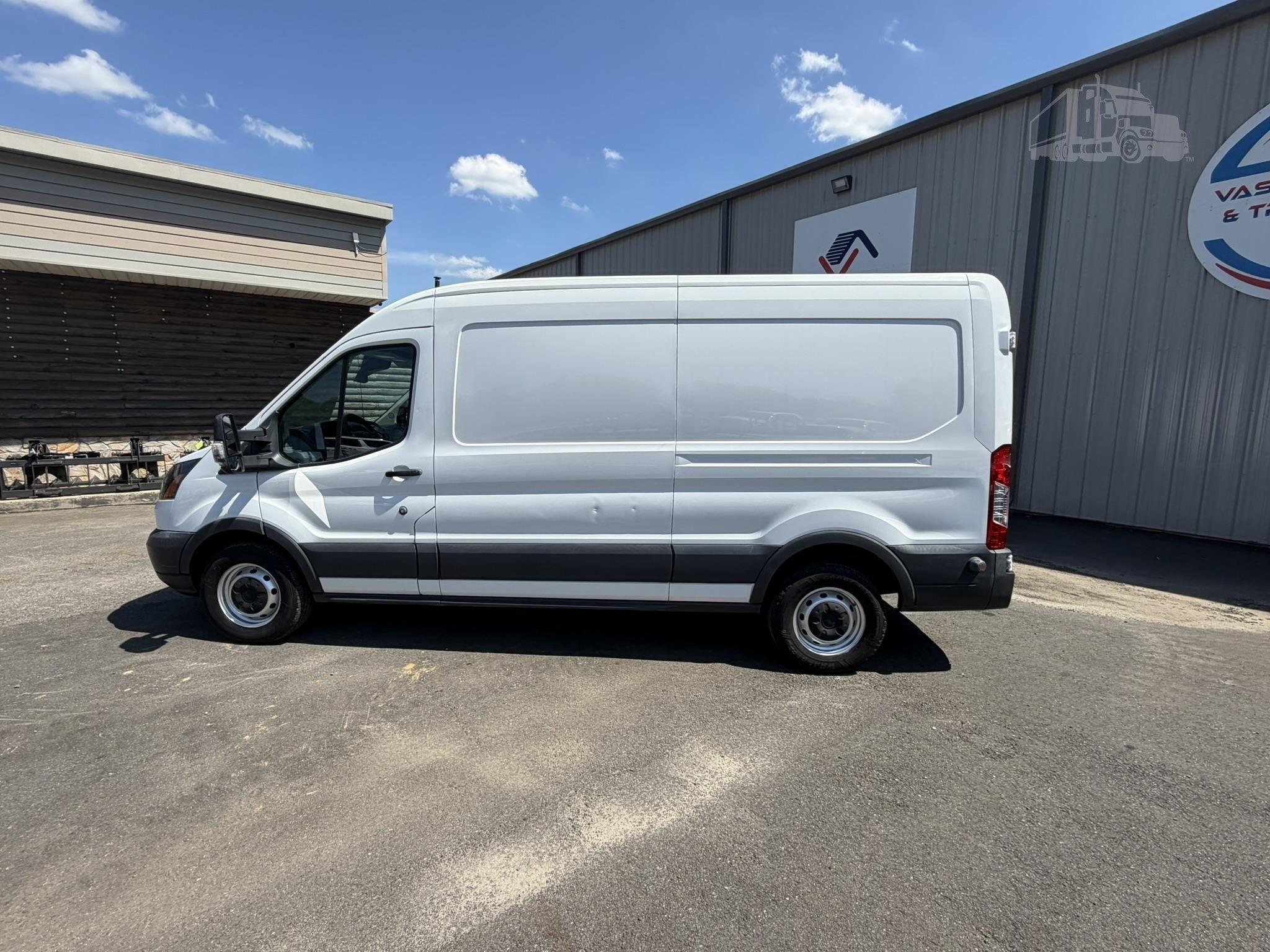 2018 FORD TRANSIT photo 17