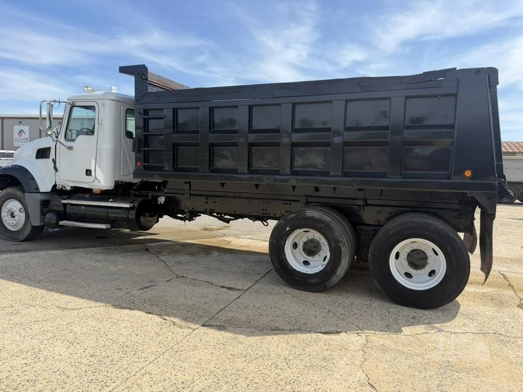 2009 MACK GRANITE GU713 photo 7