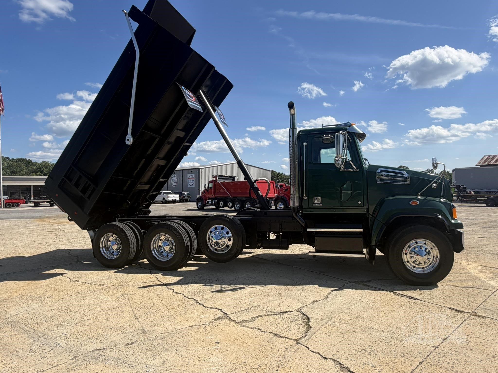 2016 WESTERN STAR 4700 photo 34