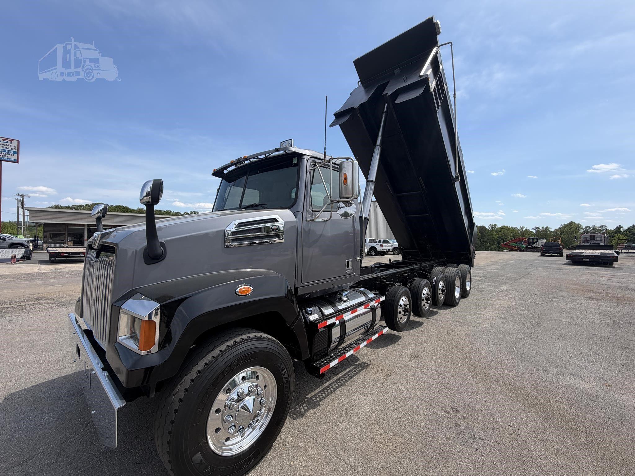 2015 WESTERN STAR 4700 photo 32