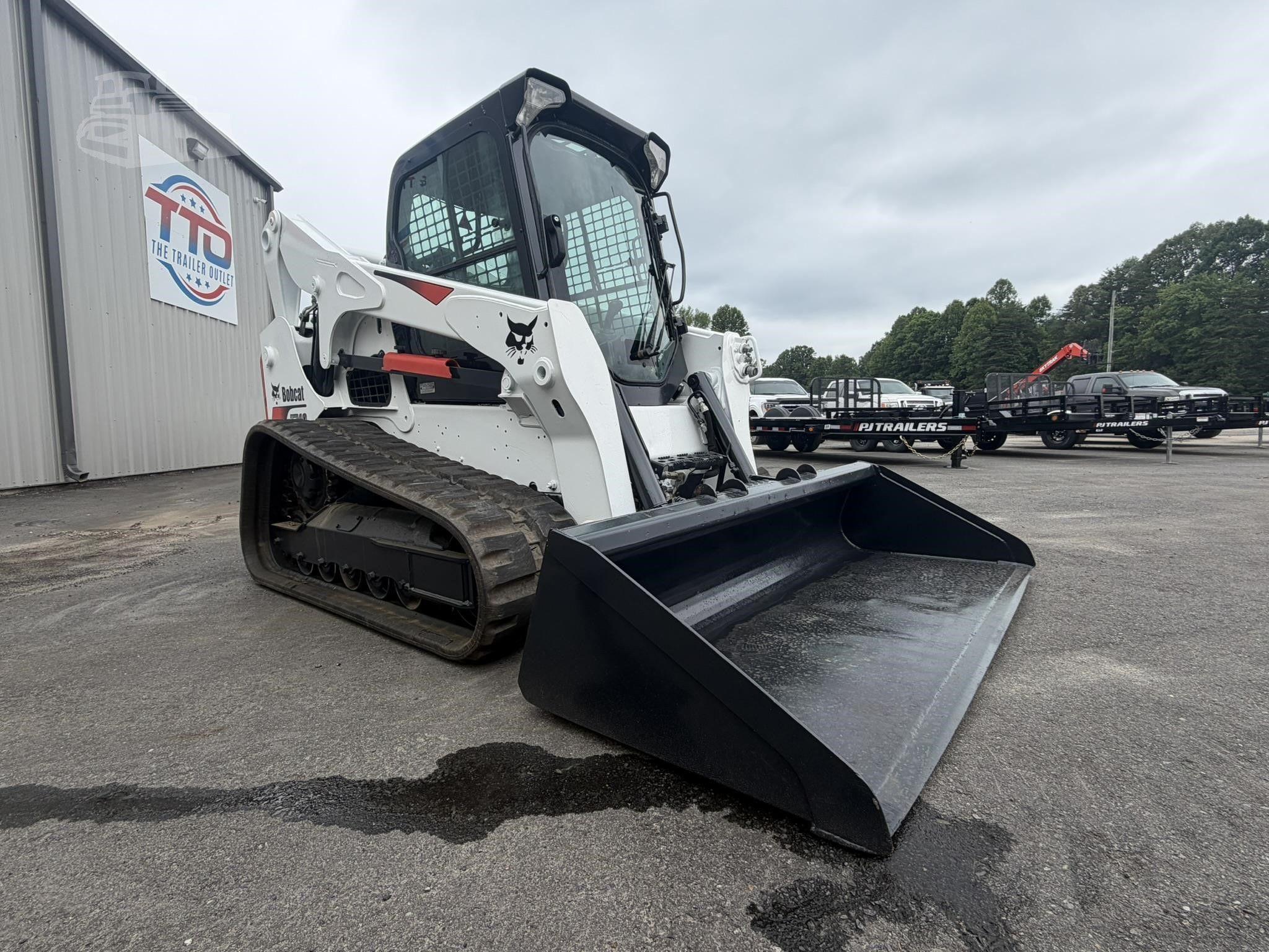 2018 BOBCAT T740 photo 14