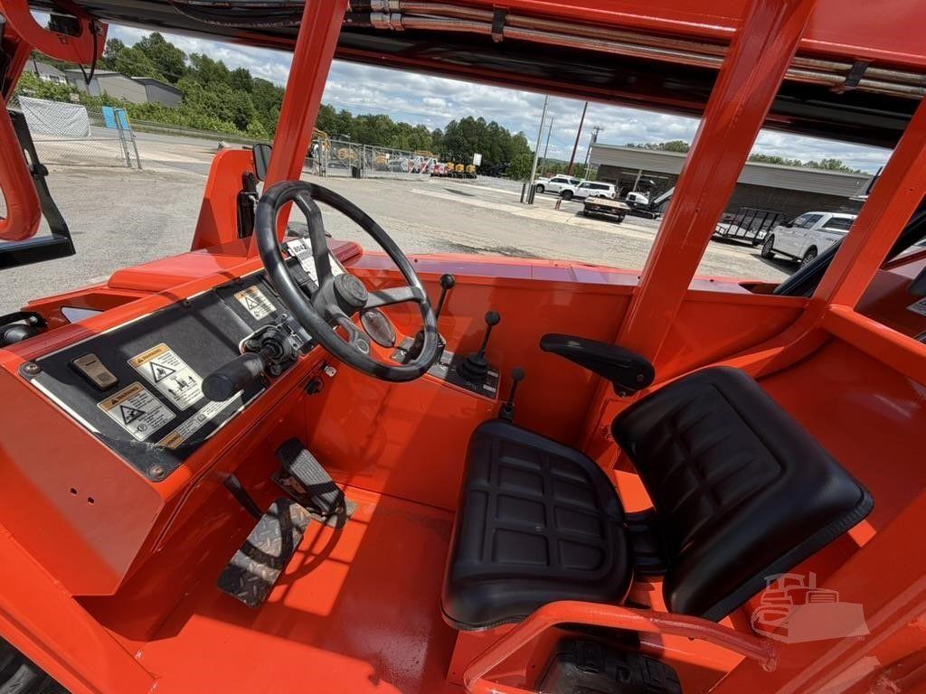2015 SKY TRAK 8042 photo 22