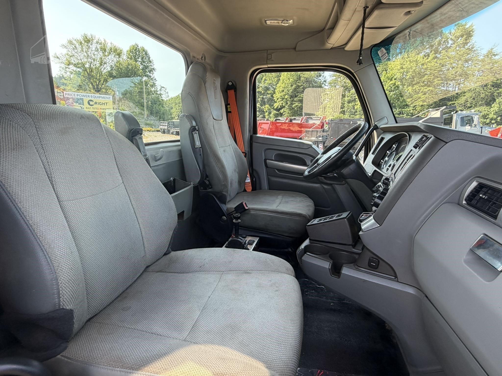 2016 KENWORTH T880 photo 60
