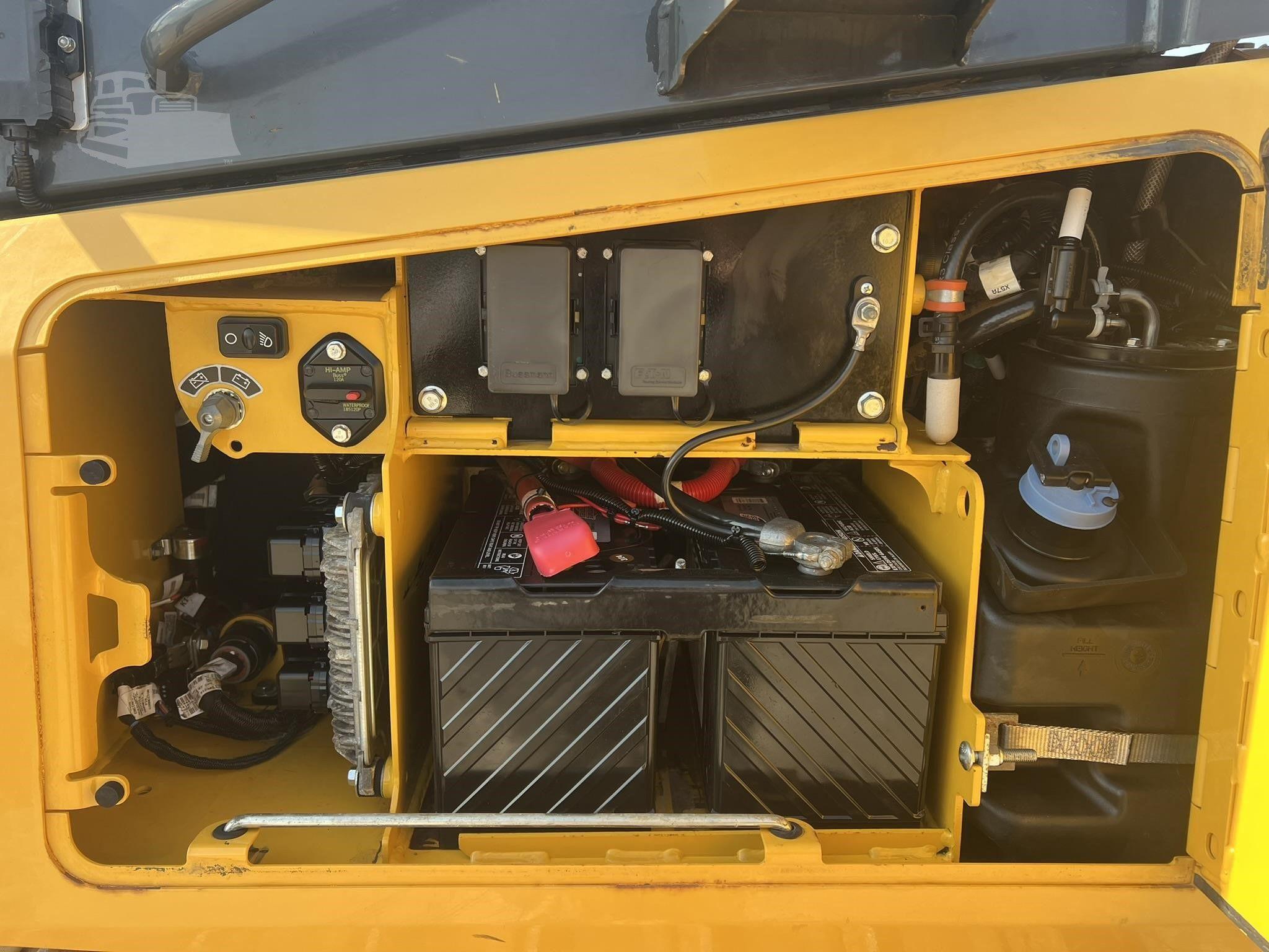 2017 DEERE 650K LGP photo 19