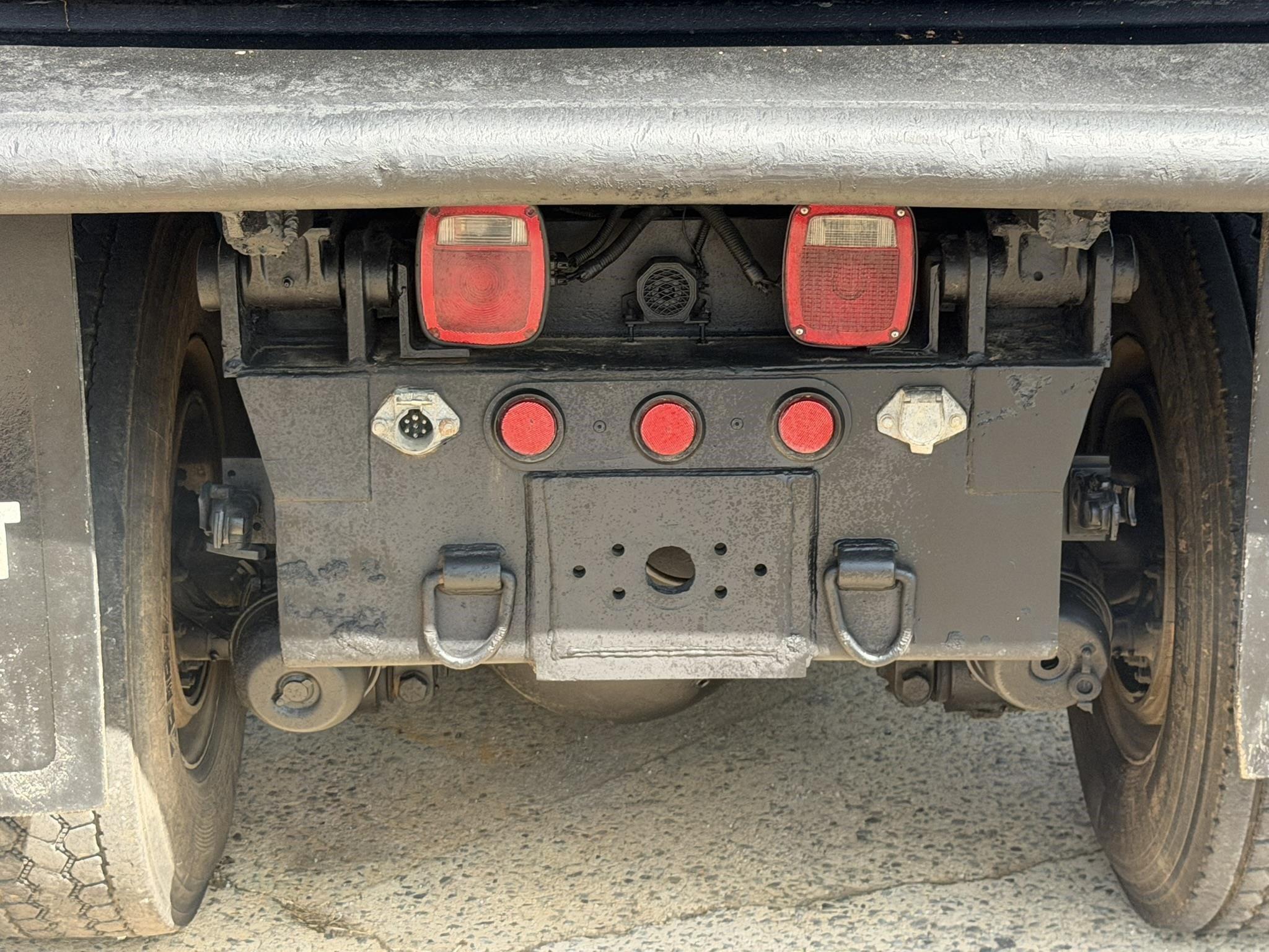 2007 PETERBILT 340 photo 35