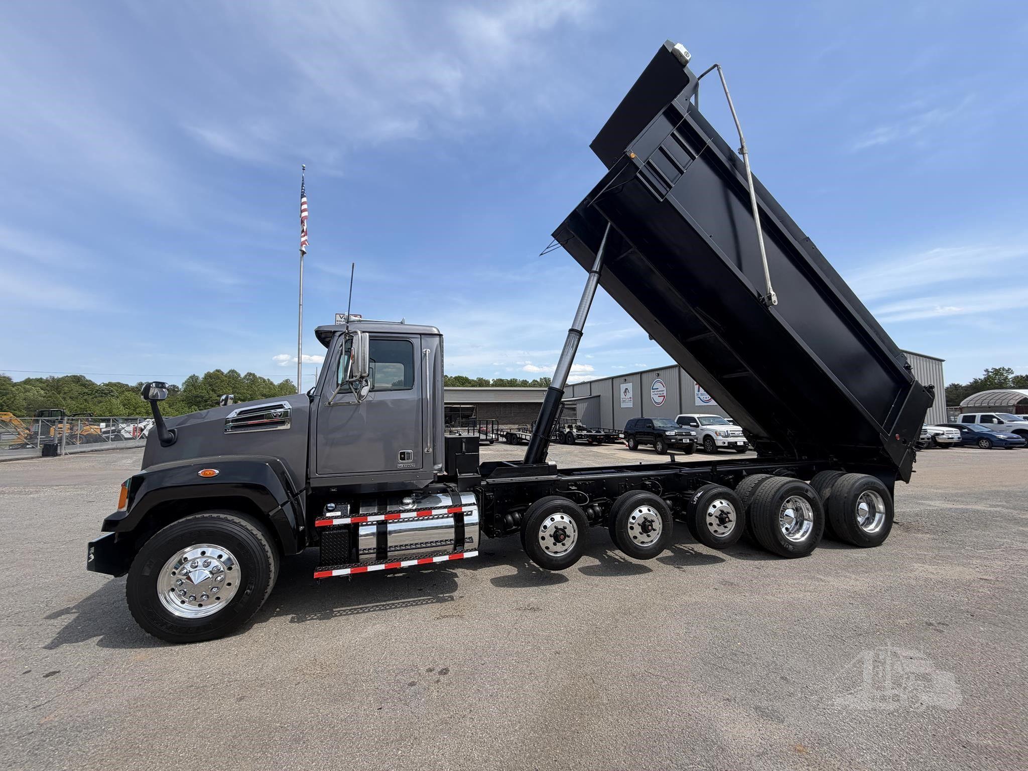2015 WESTERN STAR 4700 photo 33