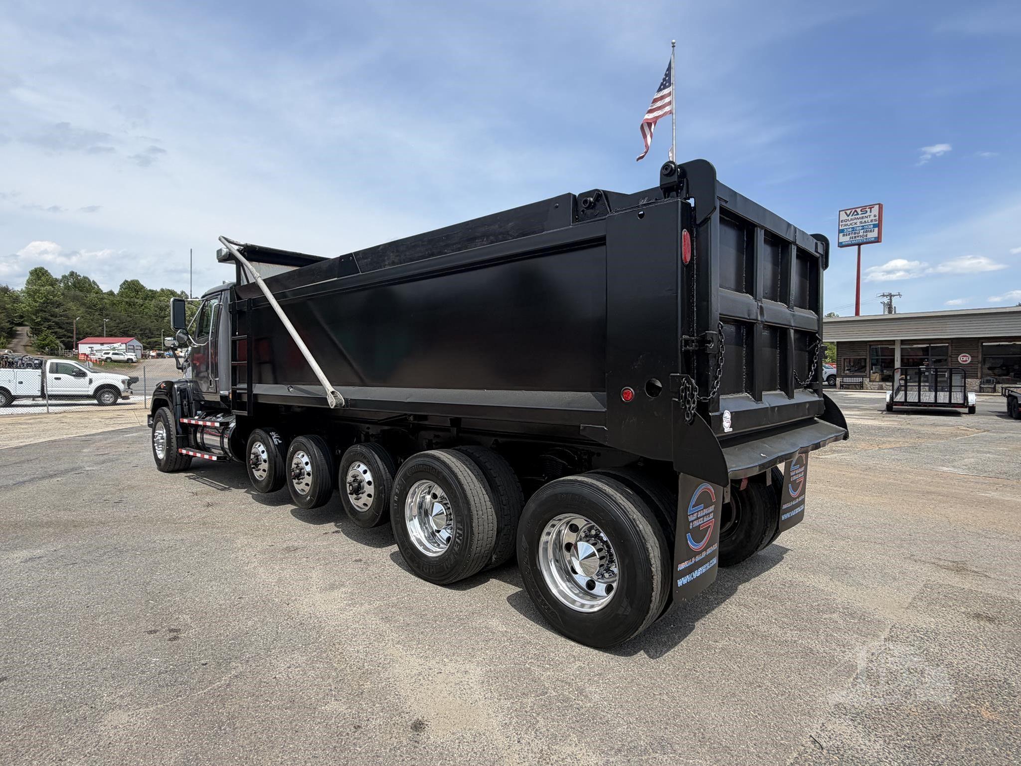 2015 WESTERN STAR 4700 photo 14