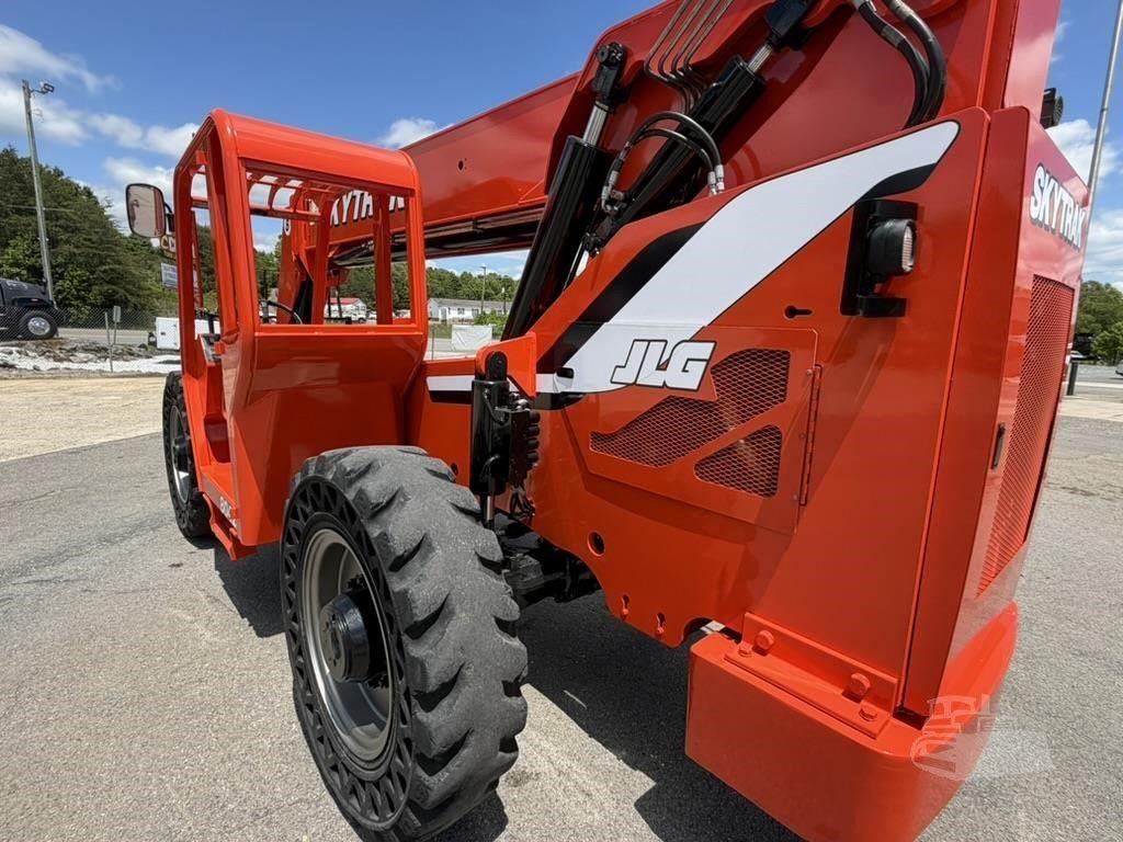2015 SKY TRAK 8042 photo 11