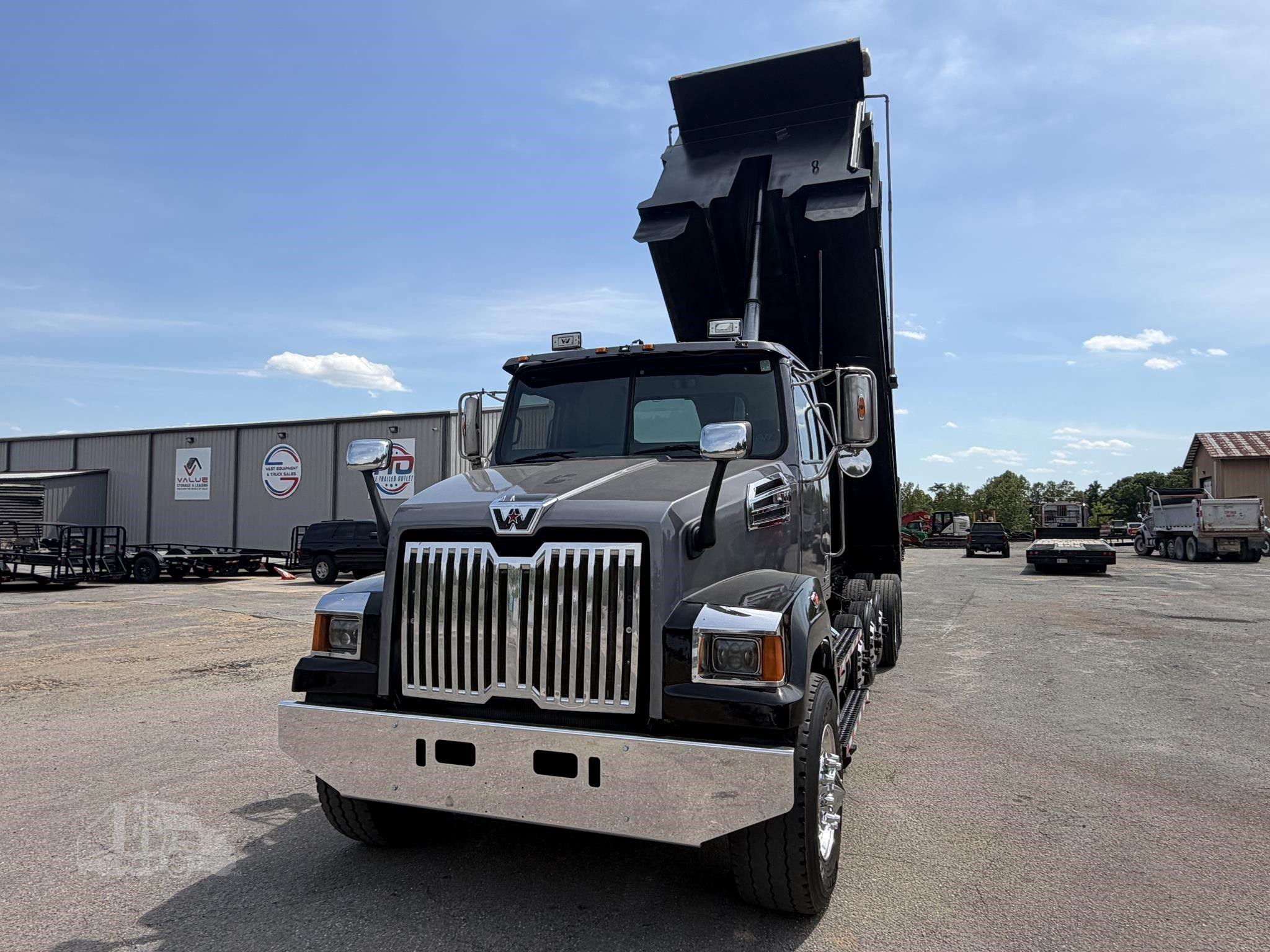 2015 WESTERN STAR 4700 photo 13