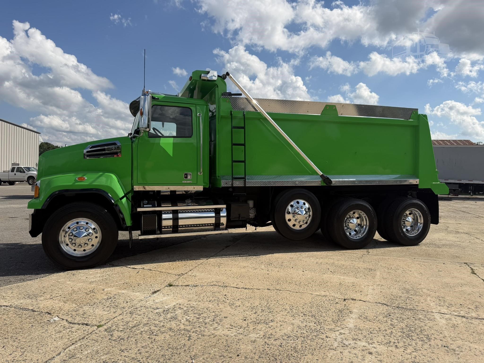 2018 WESTERN STAR 4700 photo 9