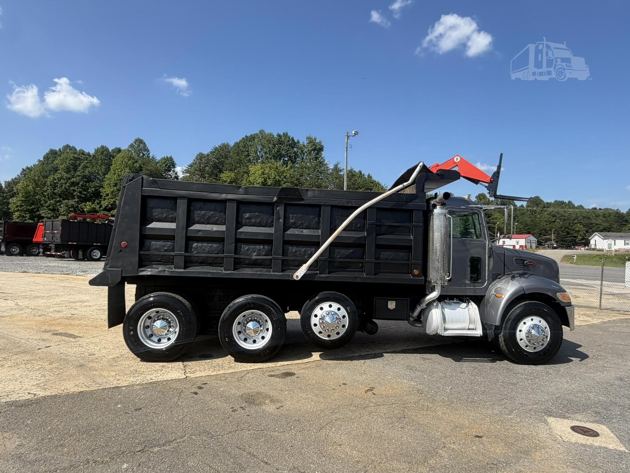 2007 PETERBILT 340 photo 29